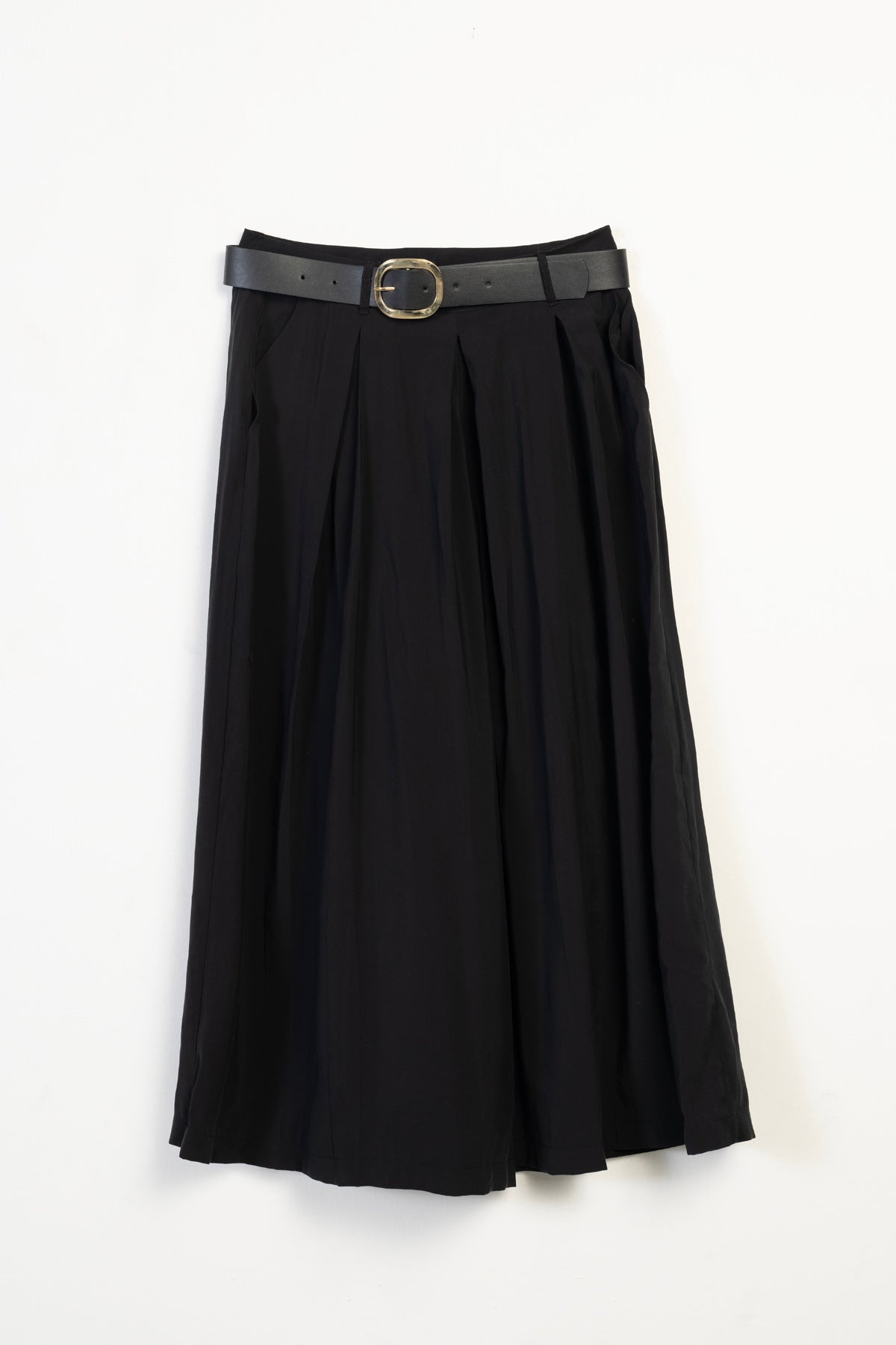 KEMERLİ VE PİLELİ CULOTTE PANTOLON