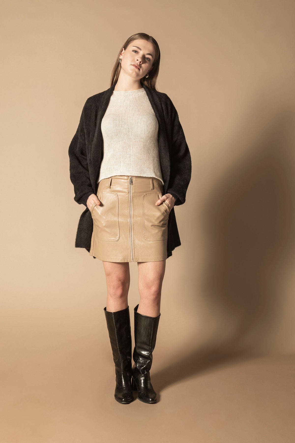 KISA TRİKO HIRKA