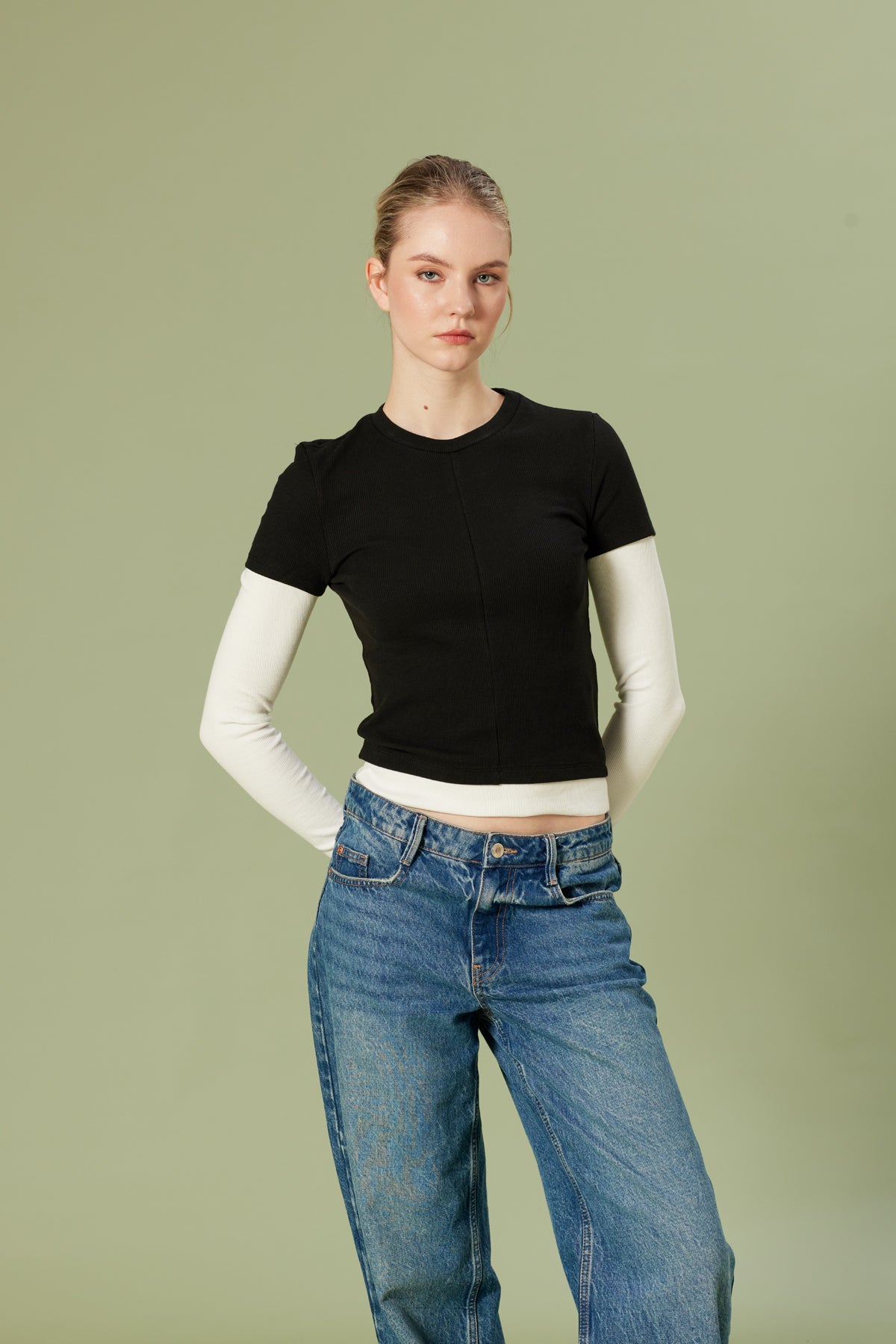 KONTRAST BİSİKLET YAKA T-SHIRT