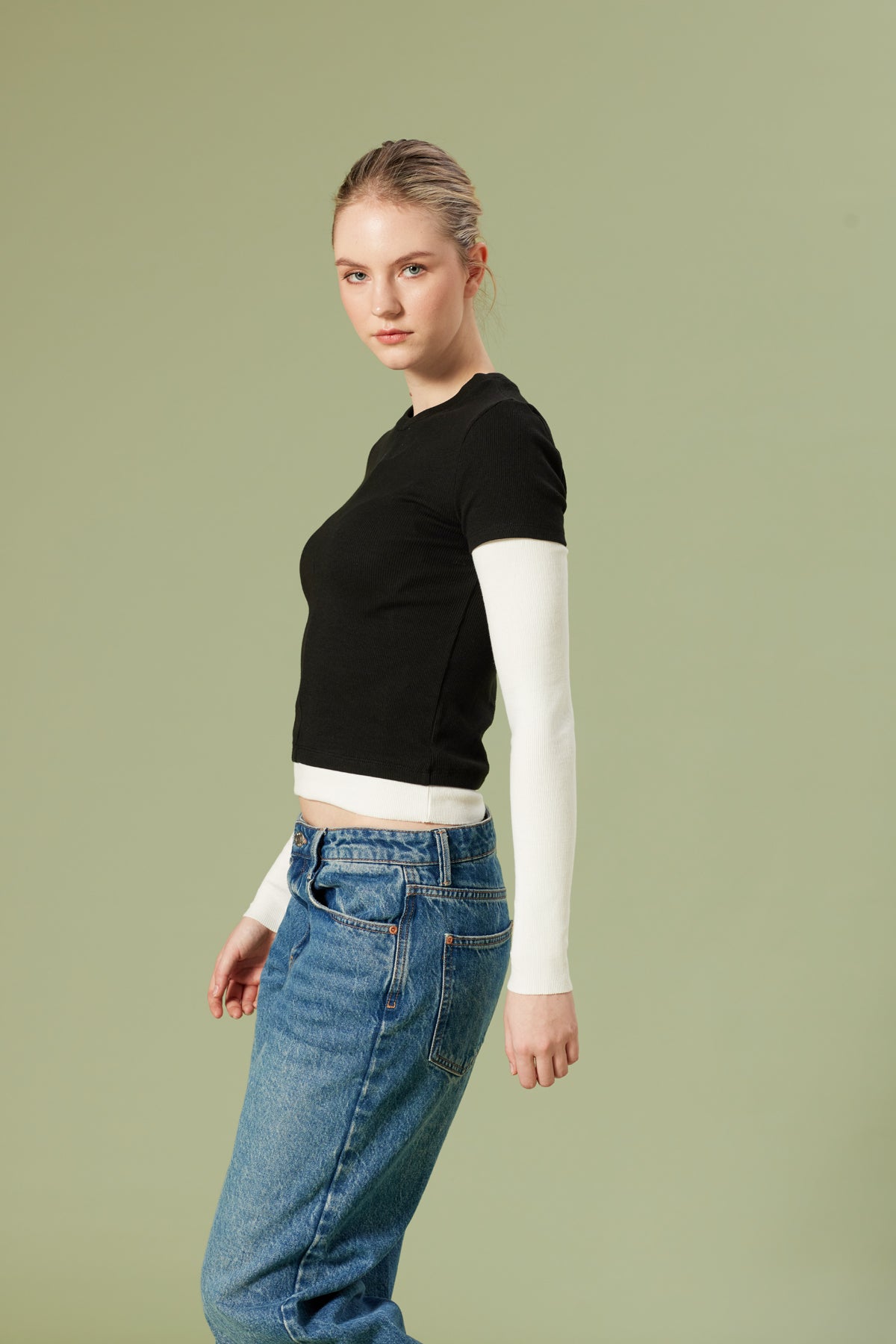 KONTRAST BİSİKLET YAKA T-SHIRT