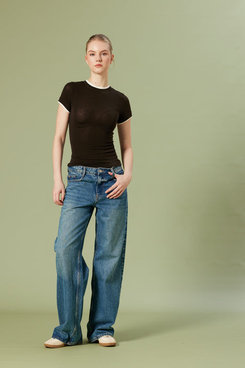KAHVE — KONTRAST DETAYLI T-SHIRT