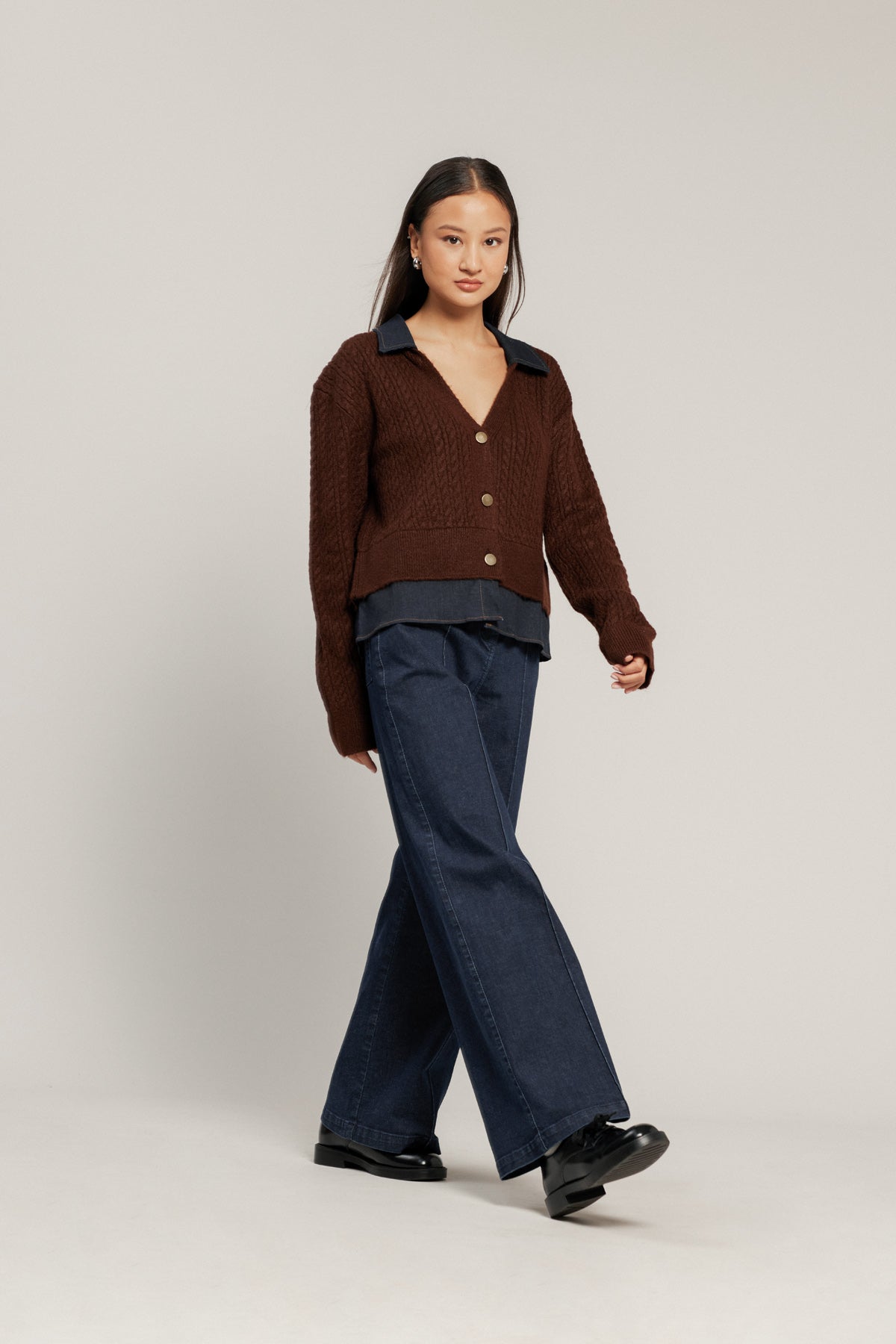 KOT DETAYLI TRİKO HIRKA