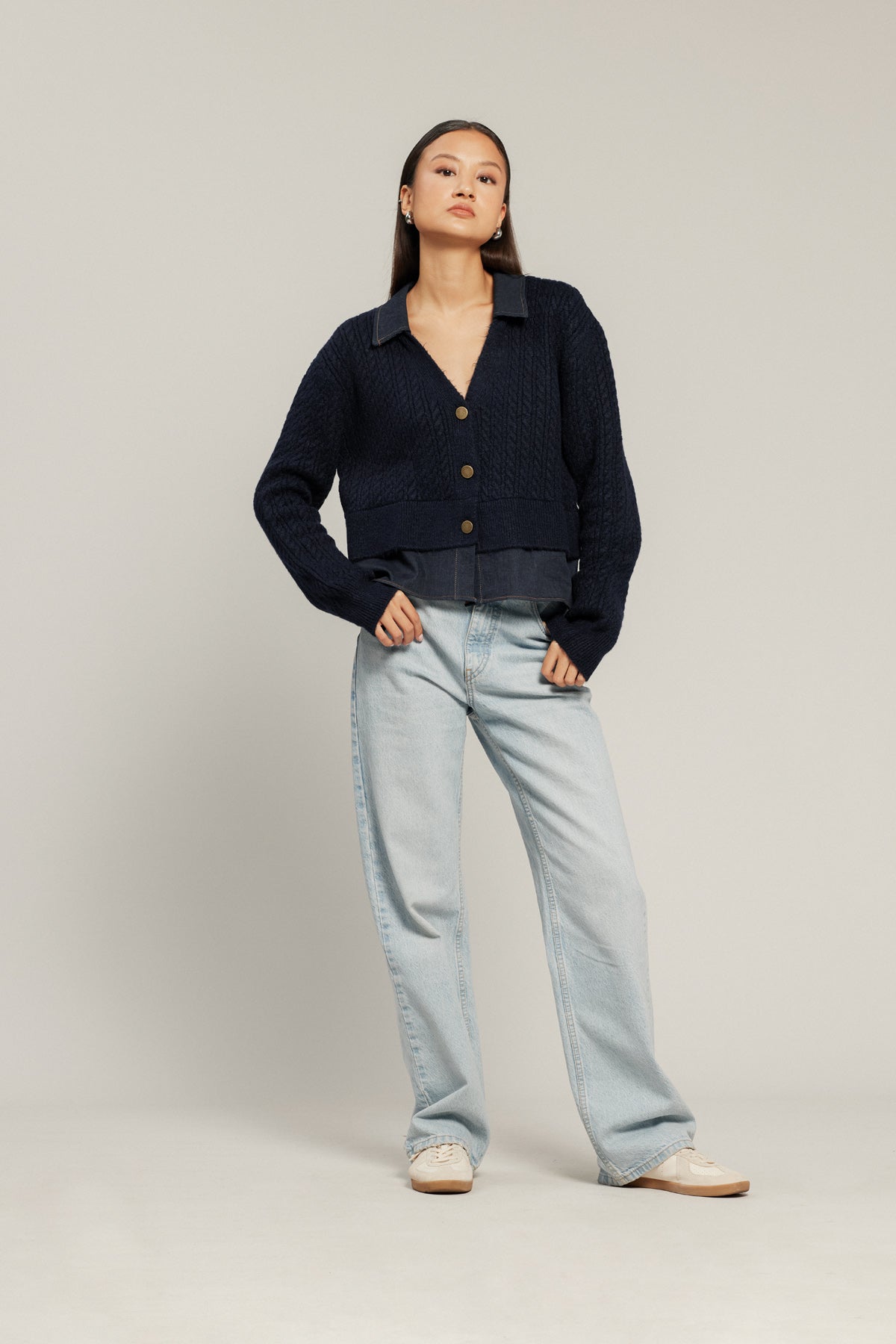 KOT DETAYLI TRİKO HIRKA