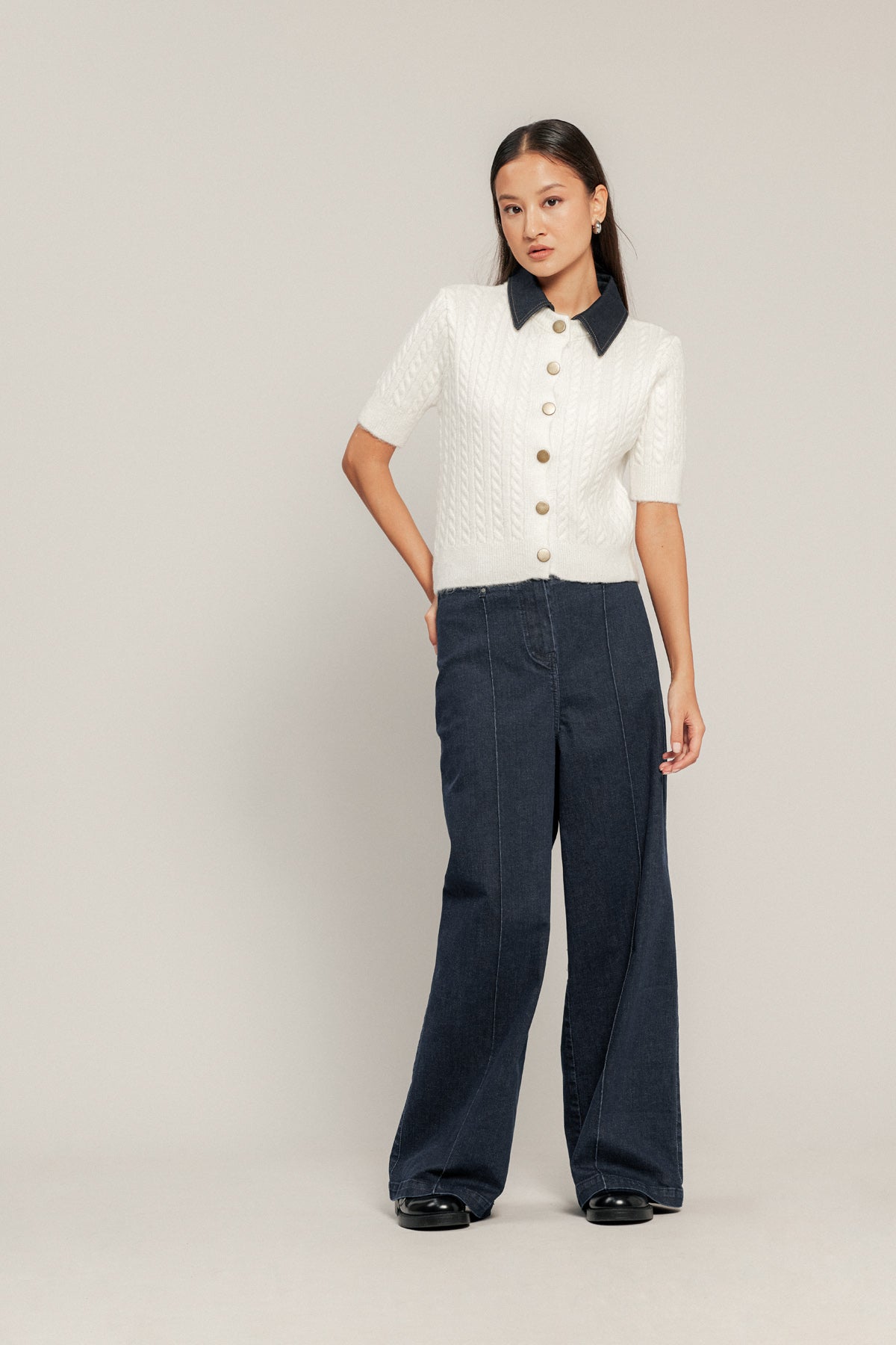 KOT YAKALI TRİKO HIRKA