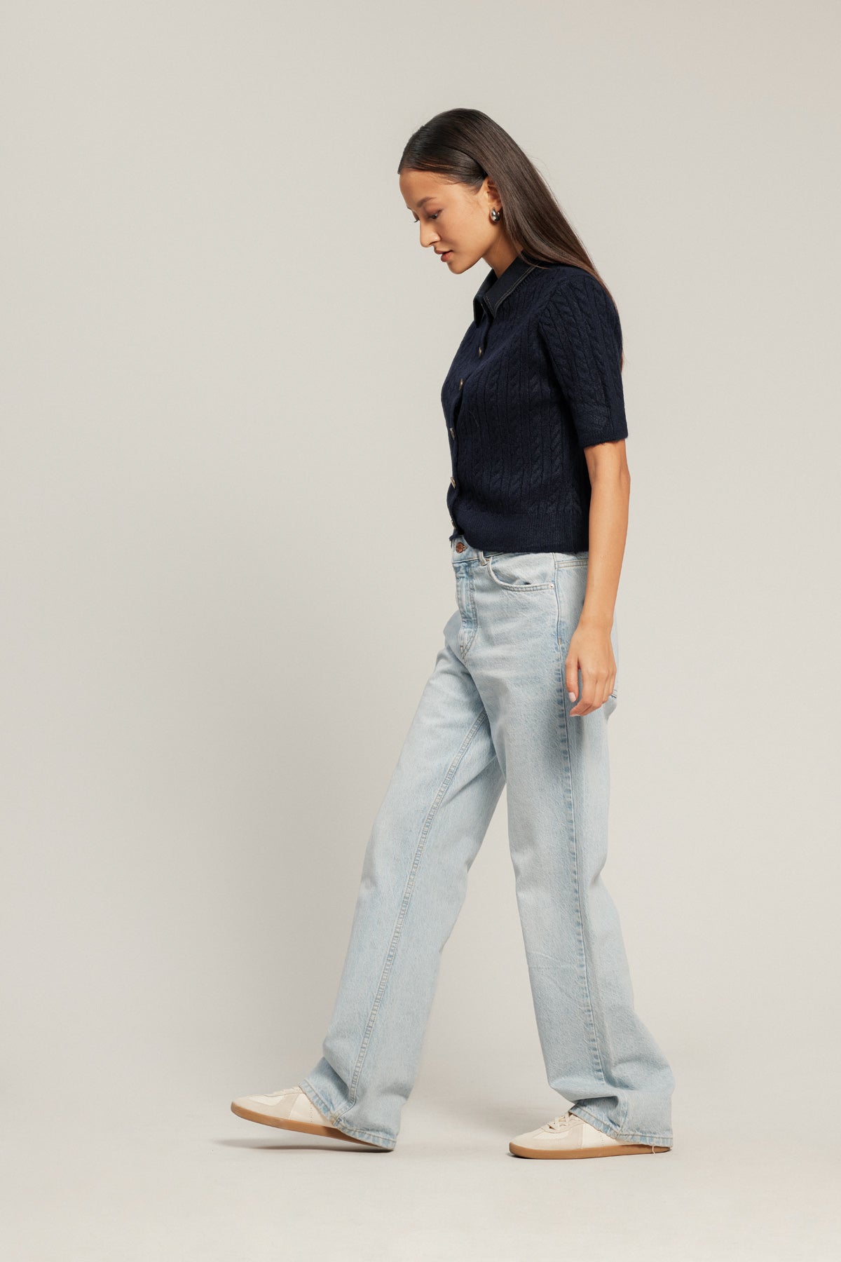 KOT YAKALI TRİKO HIRKA