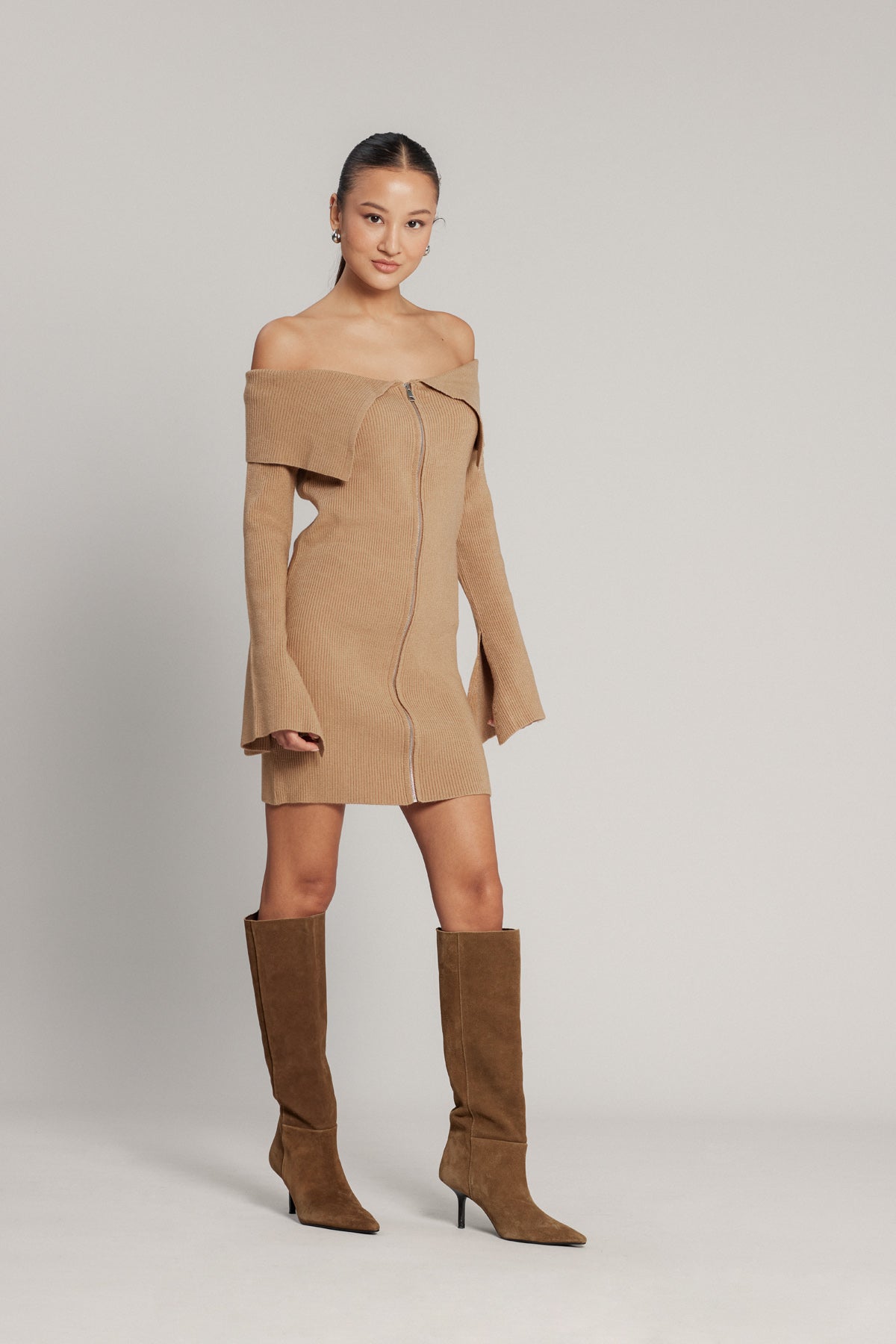 MADONNA YAKA FERMUARLI ELBİSE