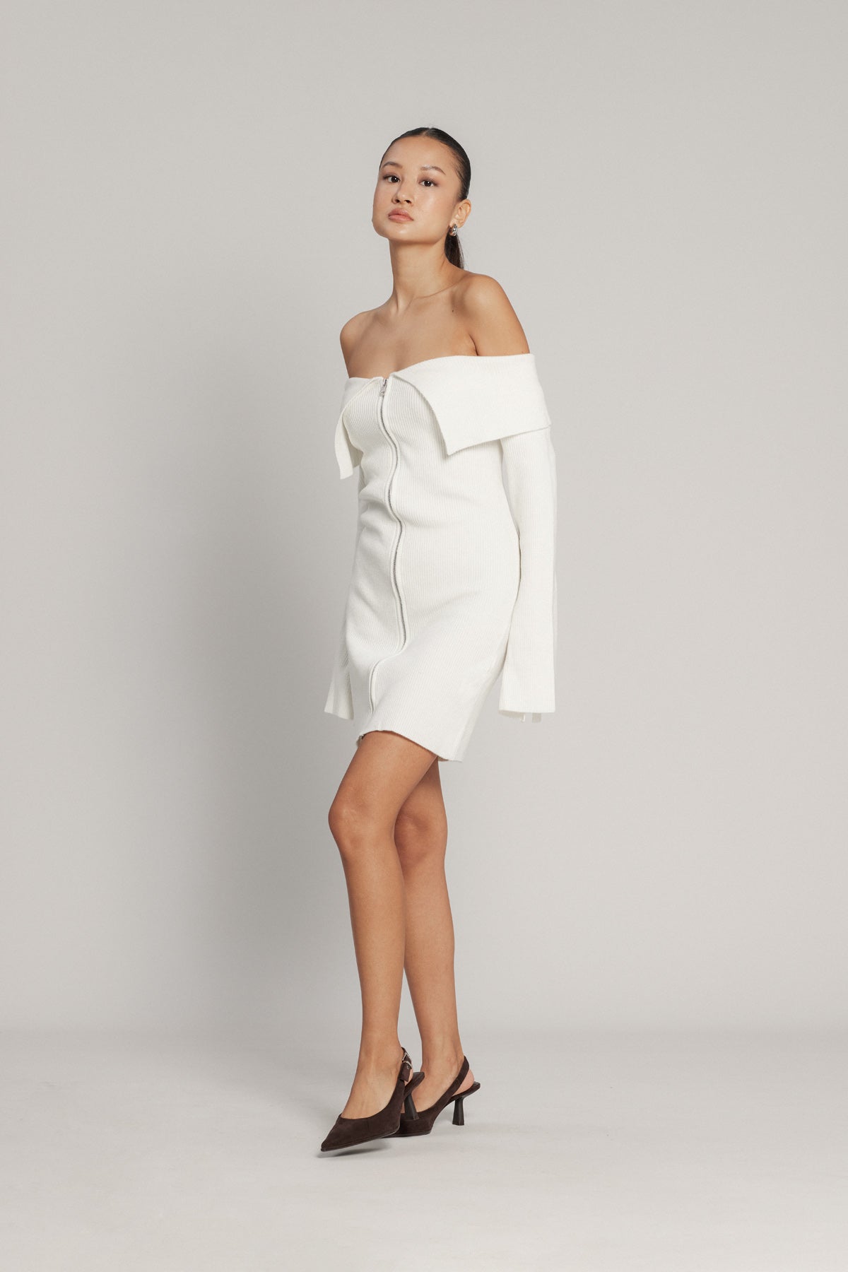 MADONNA YAKA FERMUARLI ELBİSE