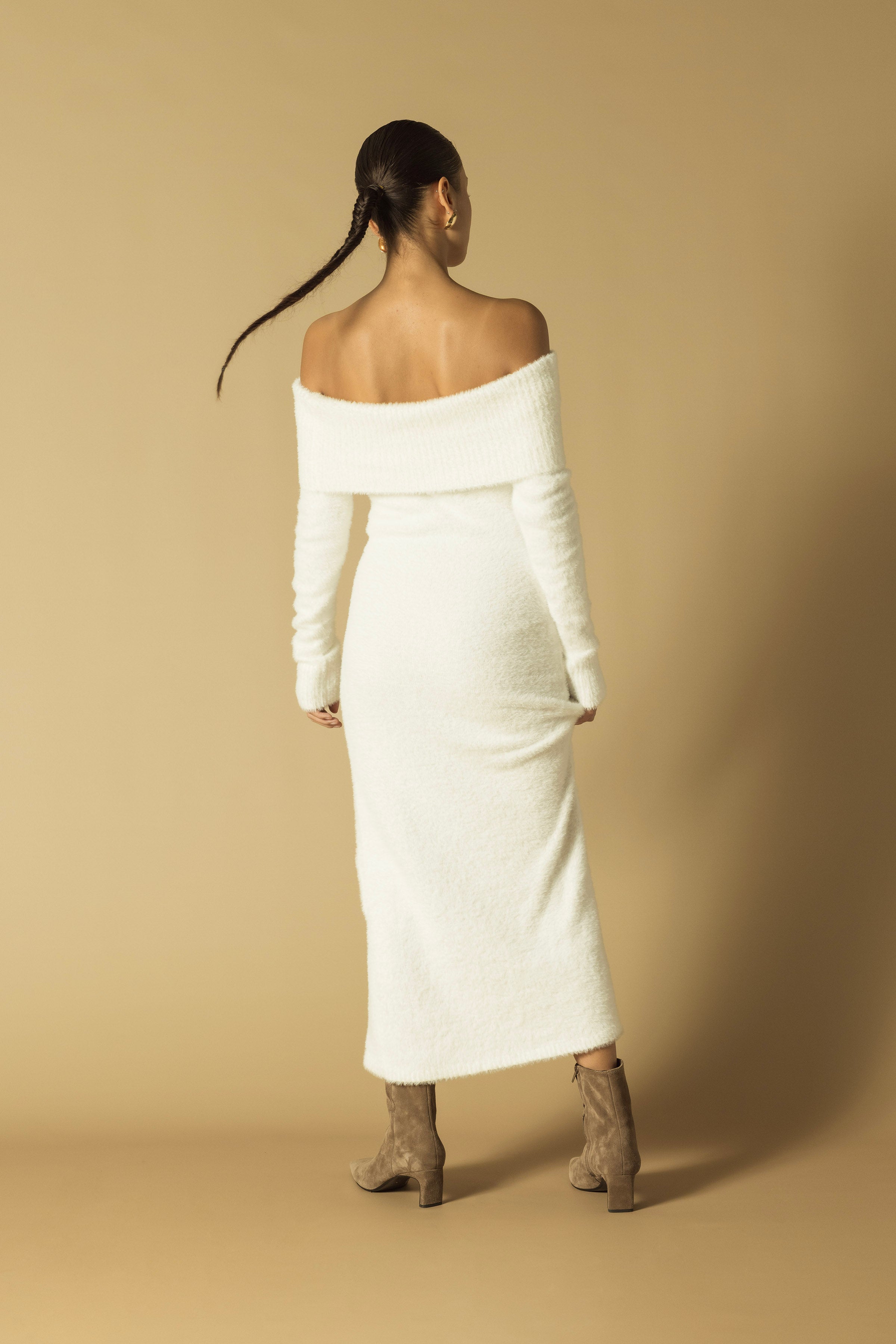 MADONNA YAKA TRİKO ELBİSE