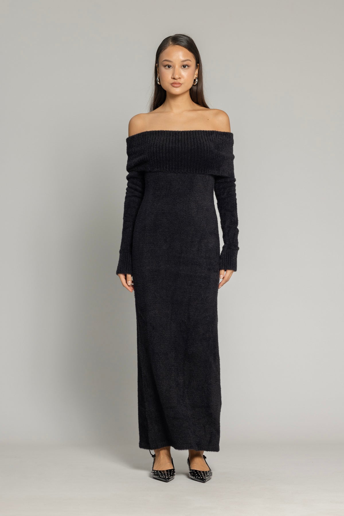 MADONNA YAKA TRİKO ELBİSE