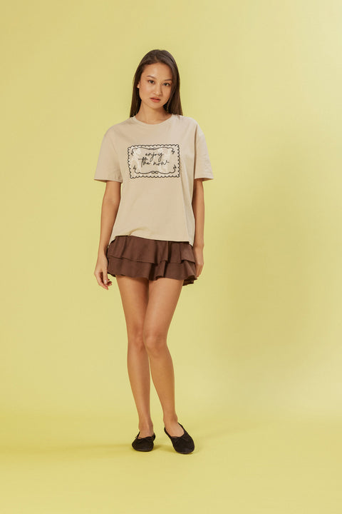BEJ — ORGANZE NAKIŞ DETAYLI T-SHIRT