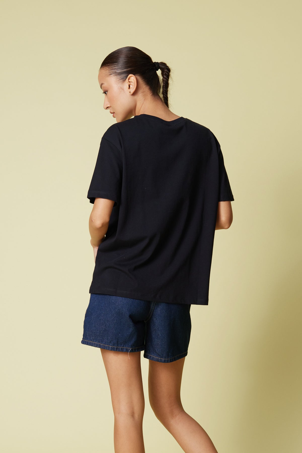 ORGANZE NAKIŞ DETAYLI T-SHIRT