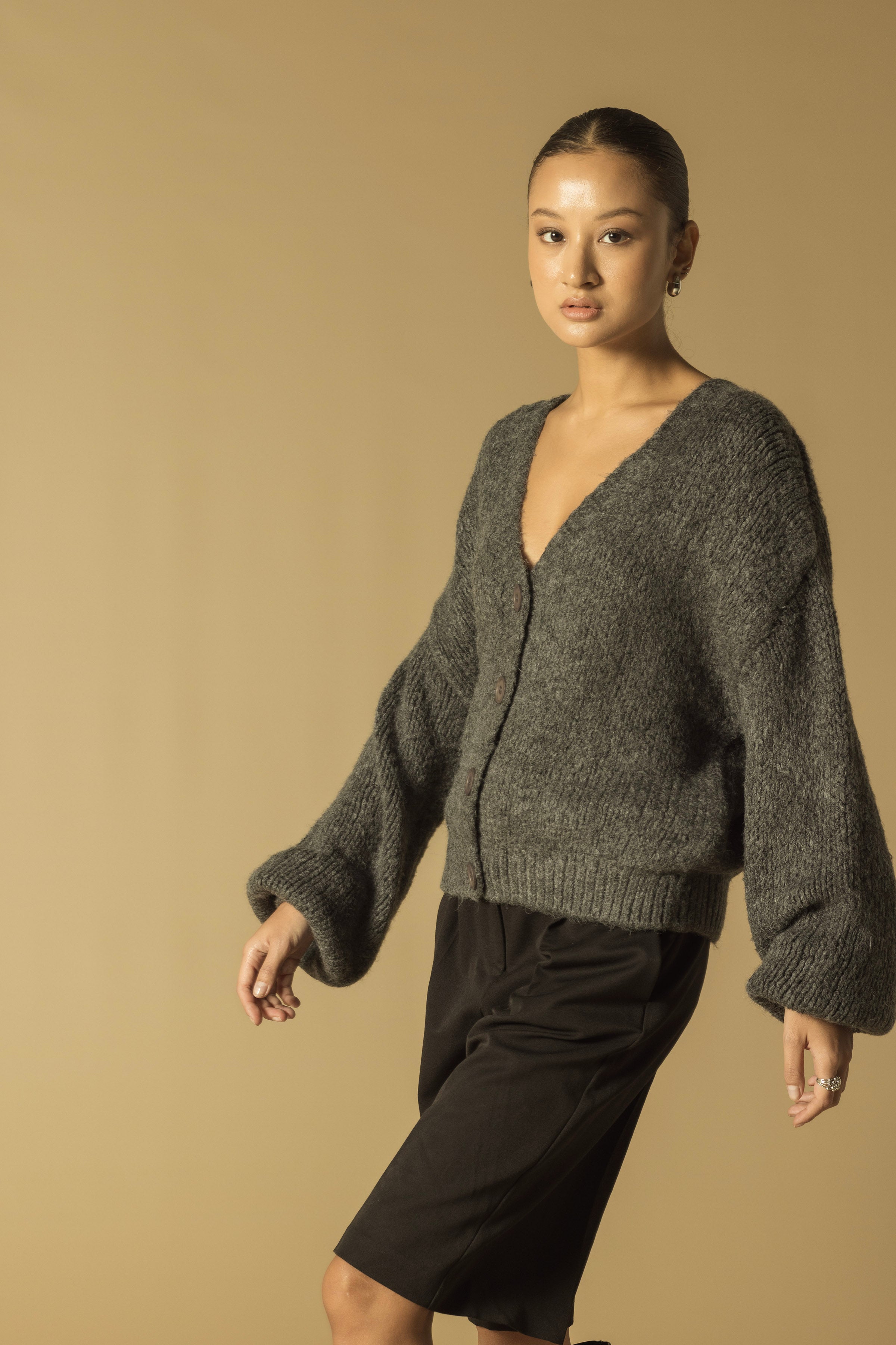 OVERSİZE TRİKO HIRKA