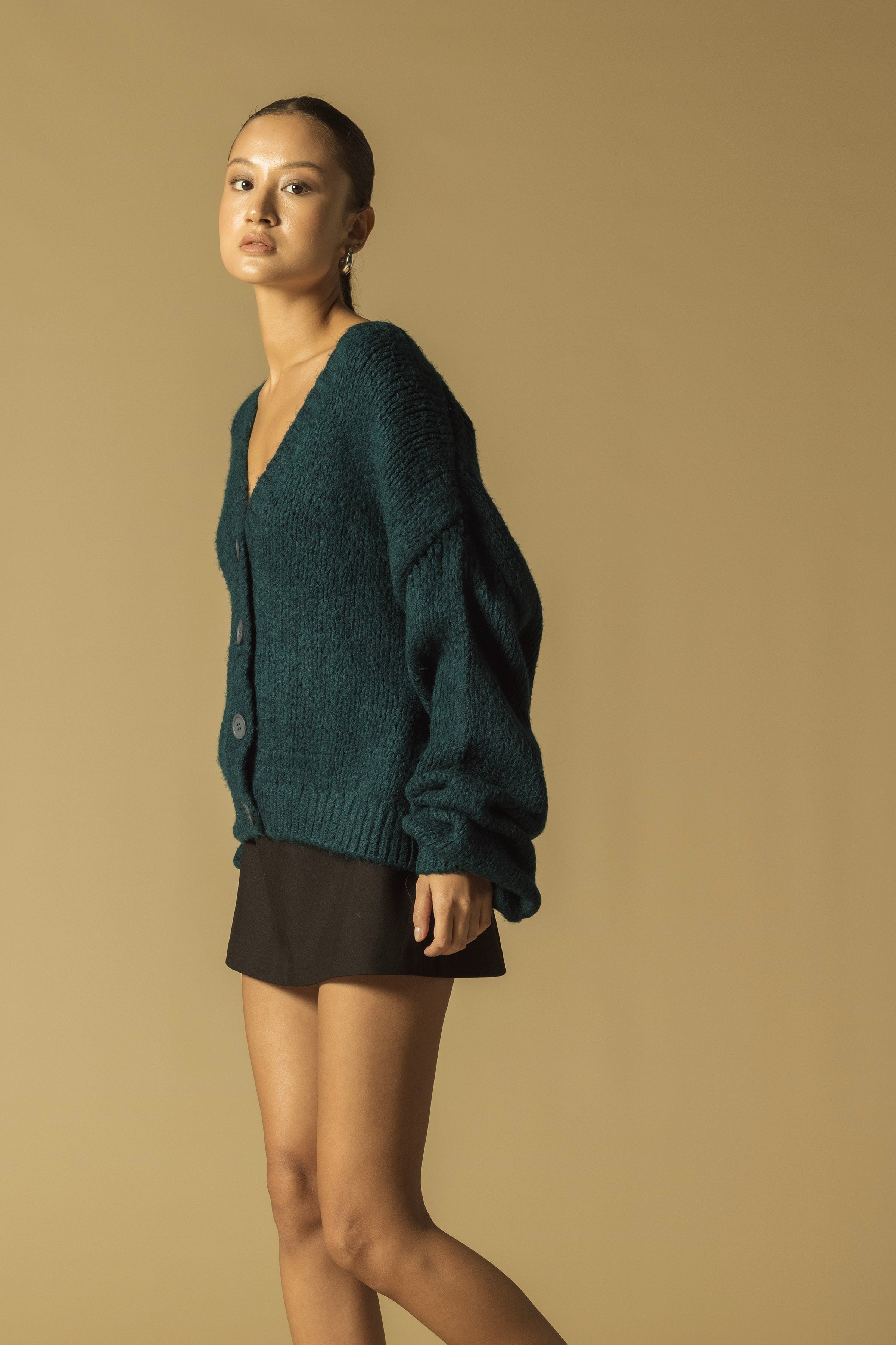 OVERSİZE TRİKO HIRKA