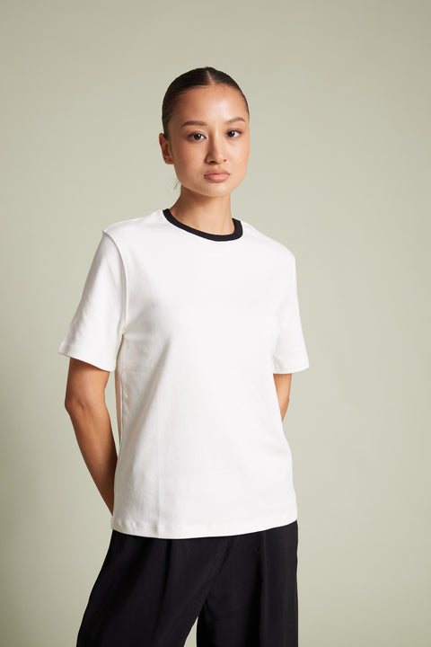 EKRU — Pamuklu Kısa Kollu Kontrast Bisiklet Yaka T-shirt