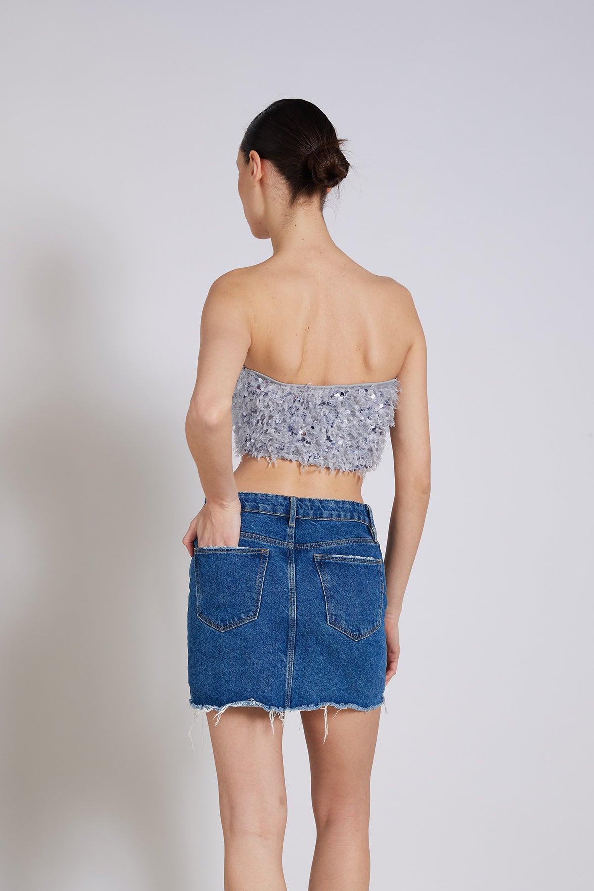 PULLU KIRÇILLI STRAPLEZ TOP