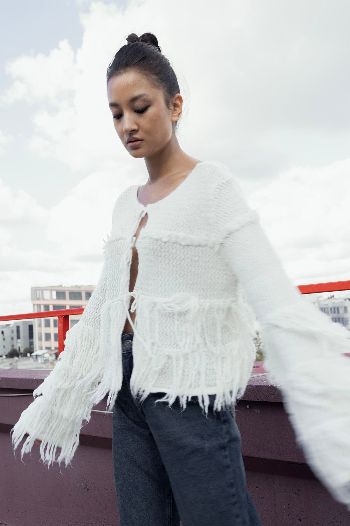 PÜSKÜLLÜ TRİKO HIRKA