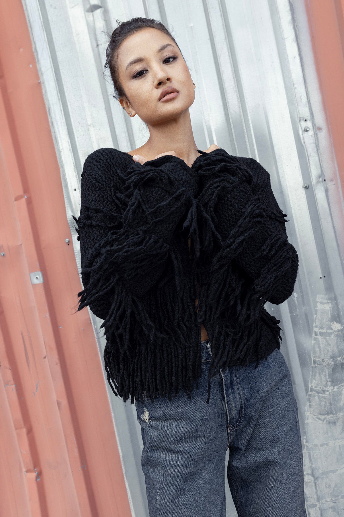 PÜSKÜLLÜ TRİKO HIRKA