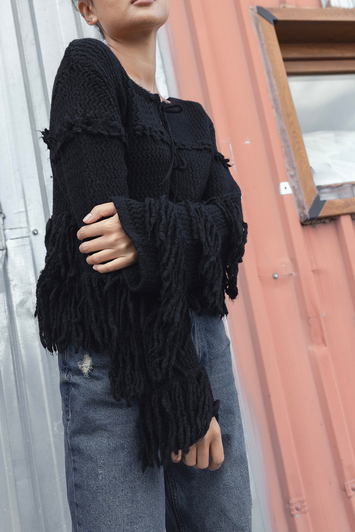 PÜSKÜLLÜ TRİKO HIRKA