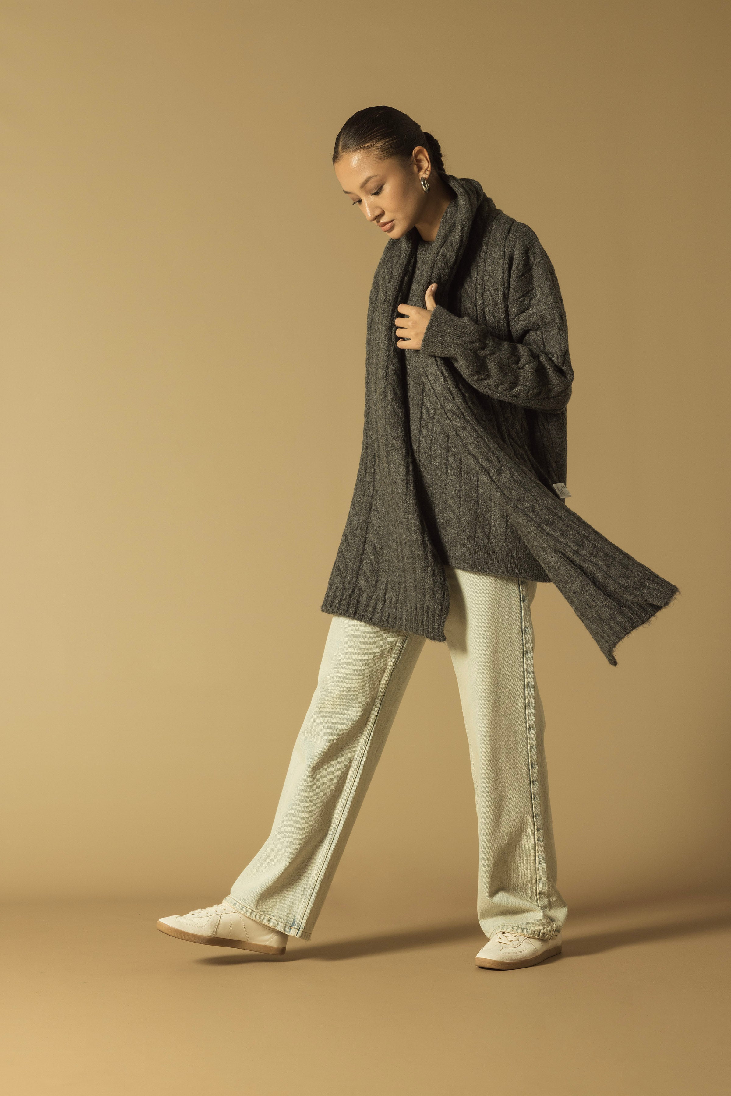 SAÇ ÖRGÜLÜ TRİKO ATKI