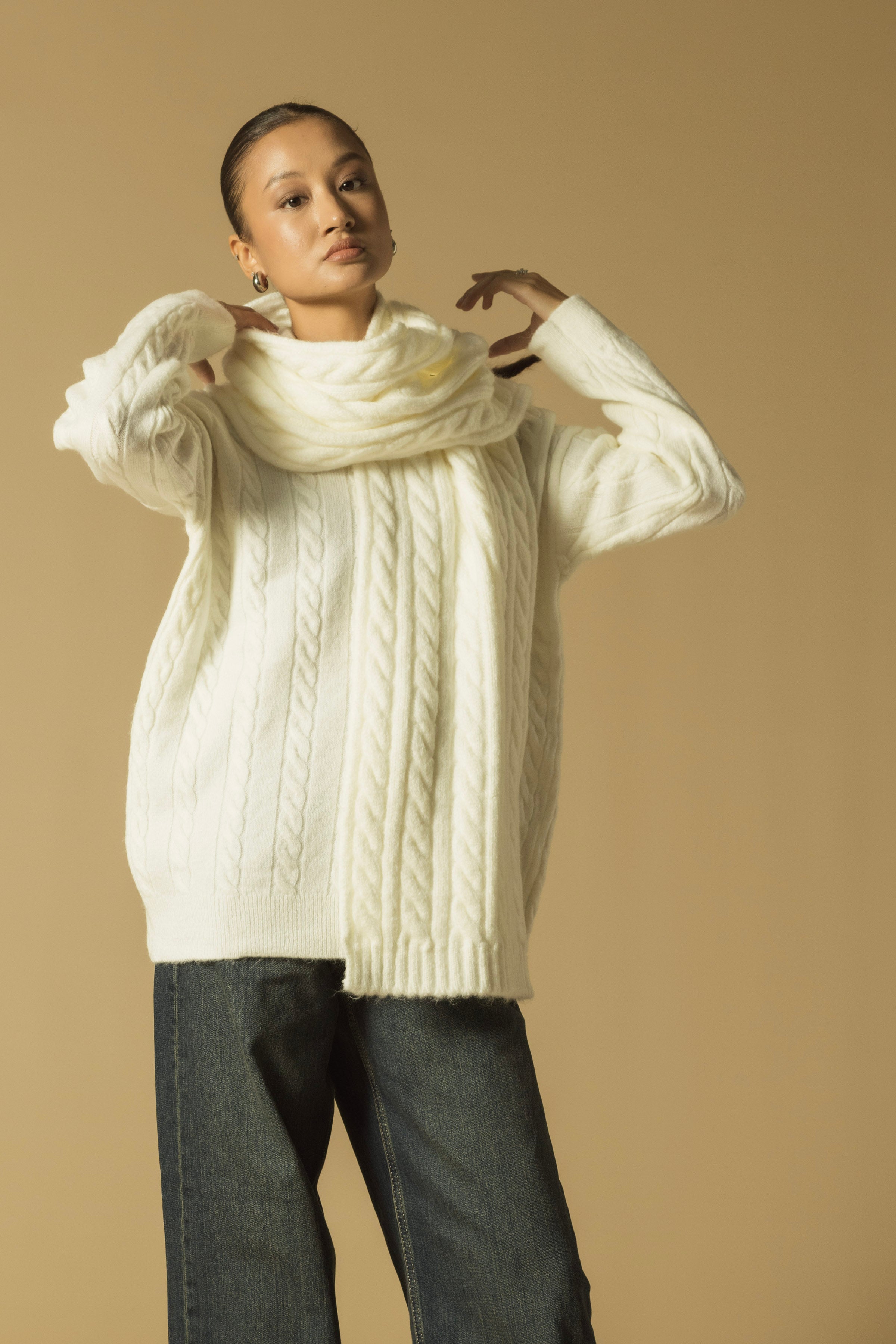 SAÇ ÖRGÜLÜ TRİKO ATKI