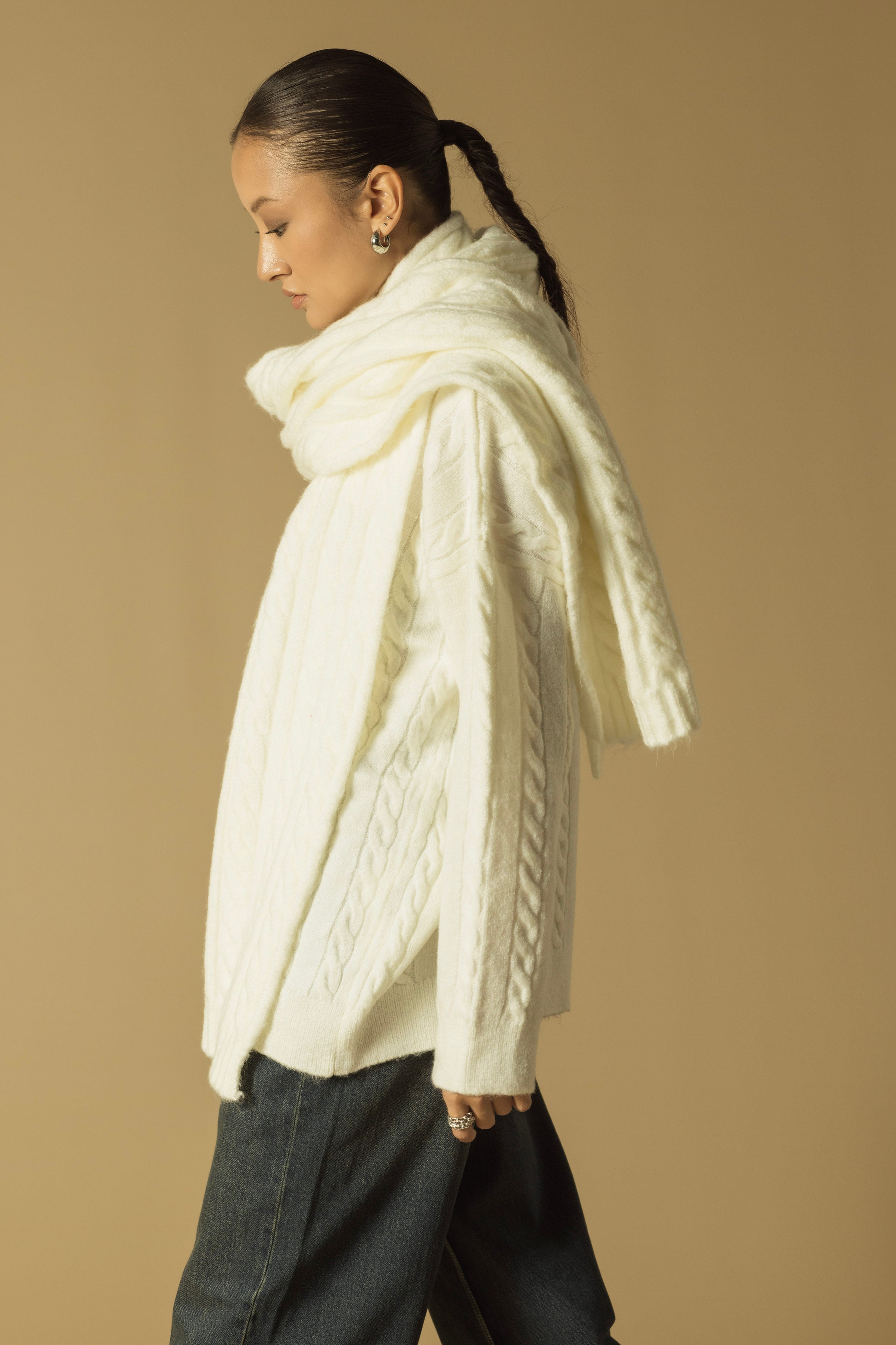 SAÇ ÖRGÜLÜ TRİKO ATKI