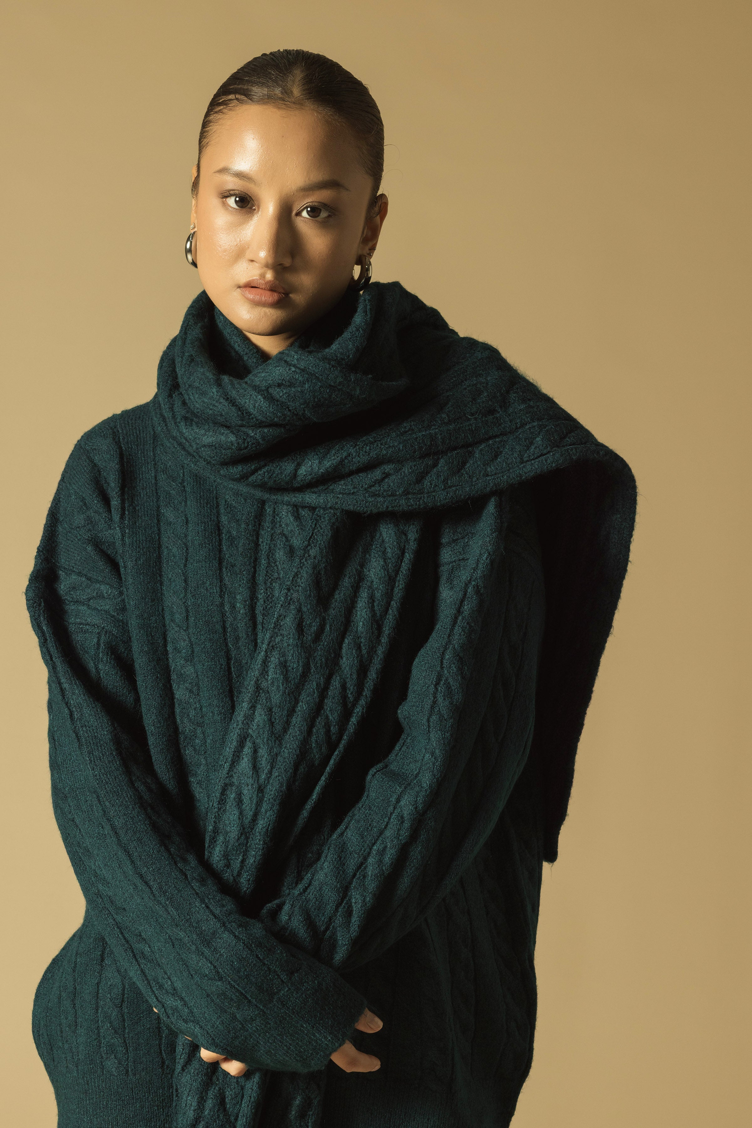 SAÇ ÖRGÜLÜ TRİKO ATKI