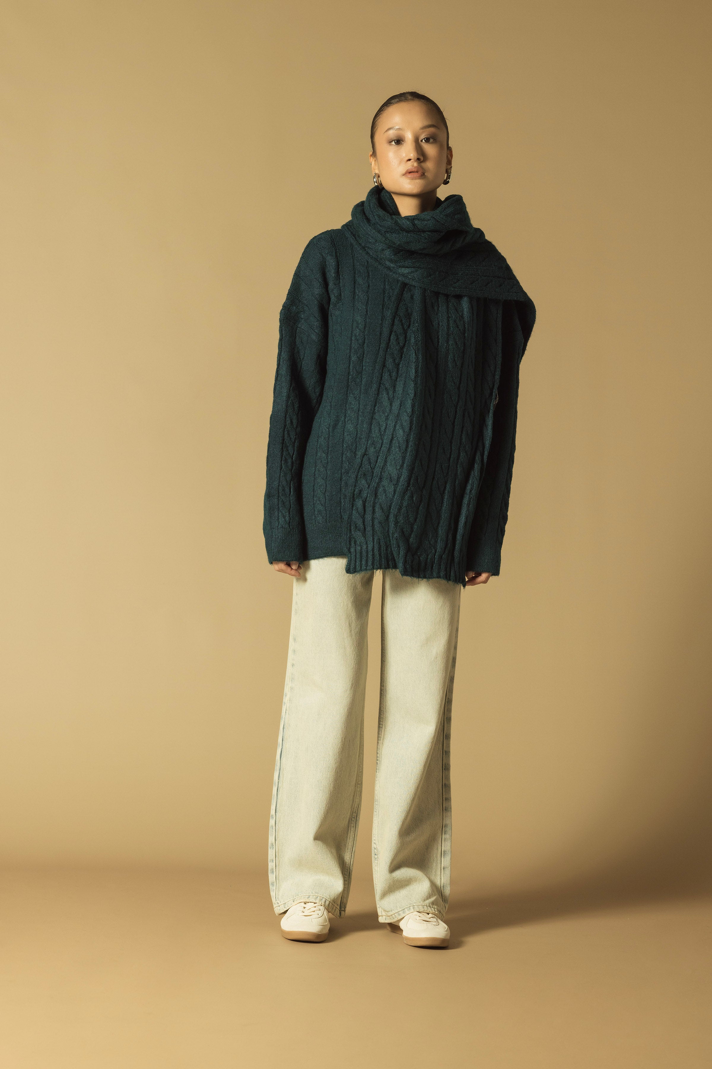 SAÇ ÖRGÜLÜ TRİKO ATKI