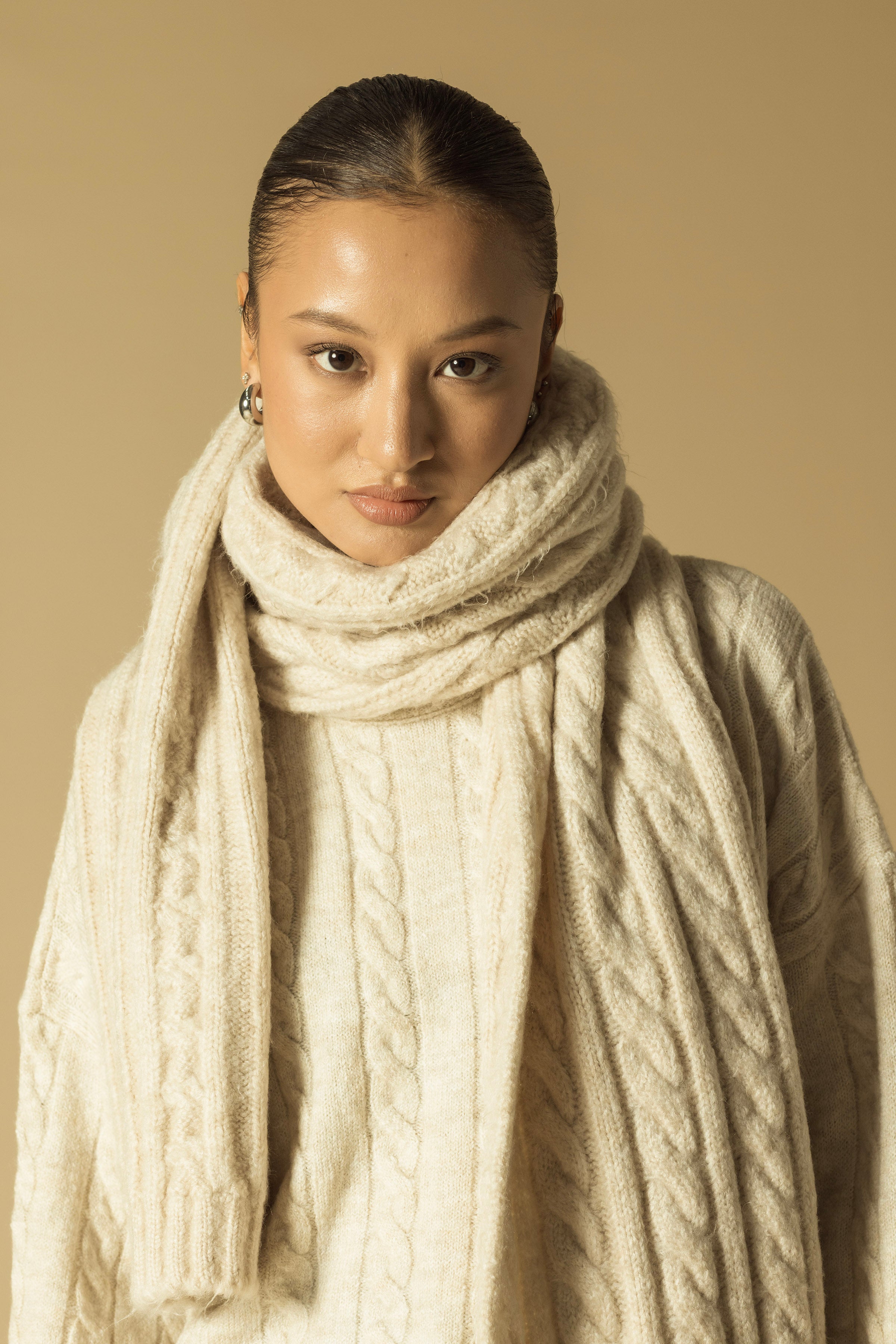 SAÇ ÖRGÜLÜ TRİKO ATKI