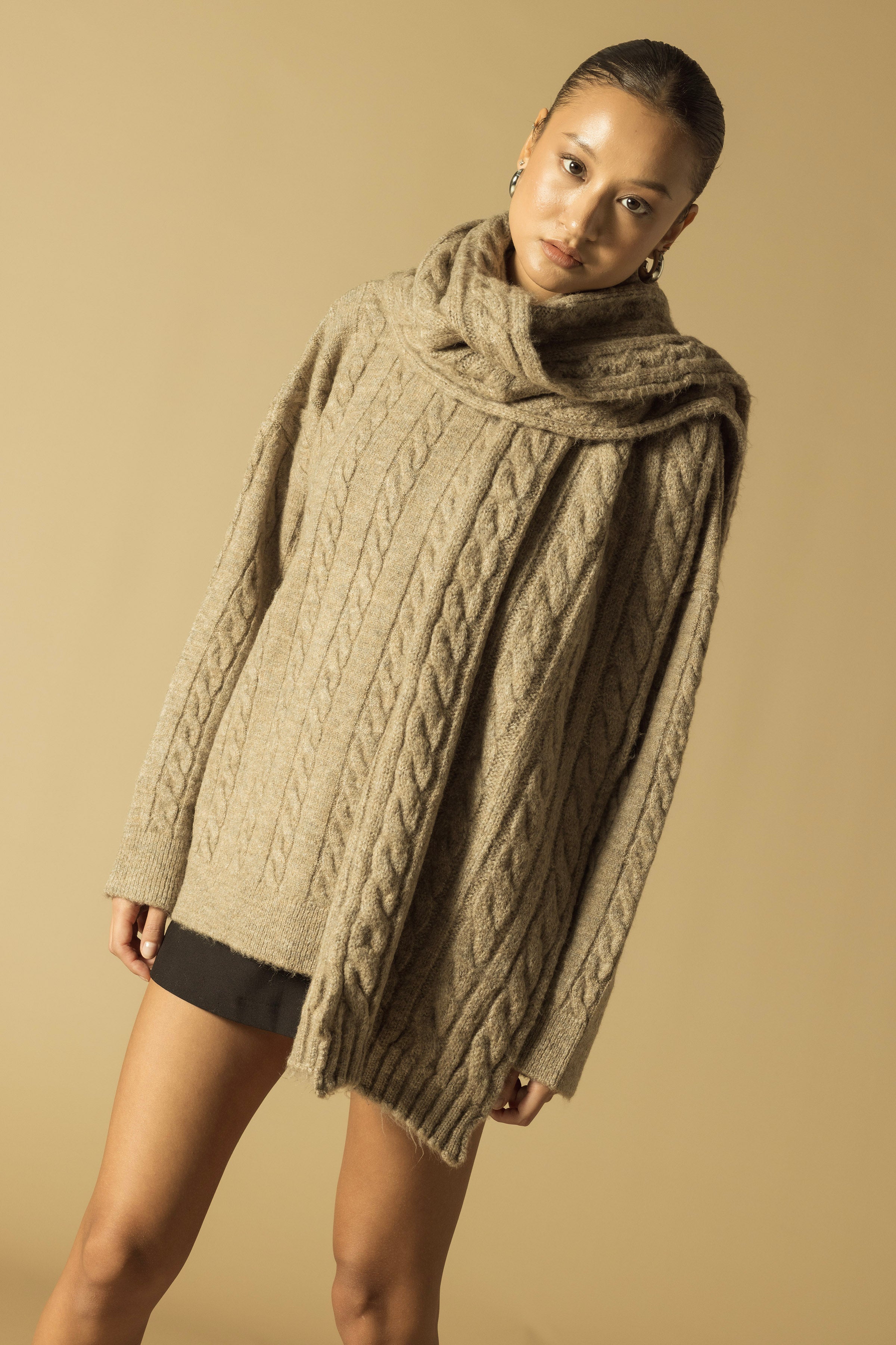 SAÇ ÖRGÜLÜ TRİKO ATKI