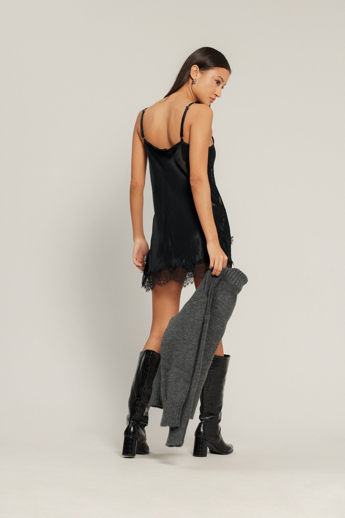 SATEN DETAYLI TRİKO KAZAK