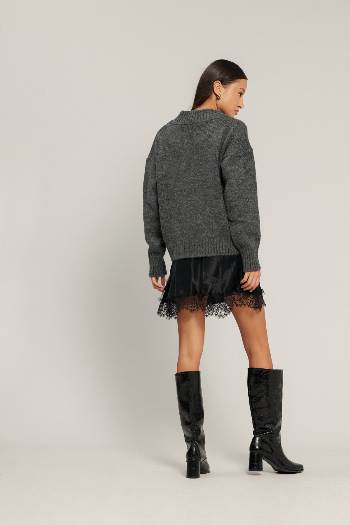 SATEN DETAYLI TRİKO KAZAK