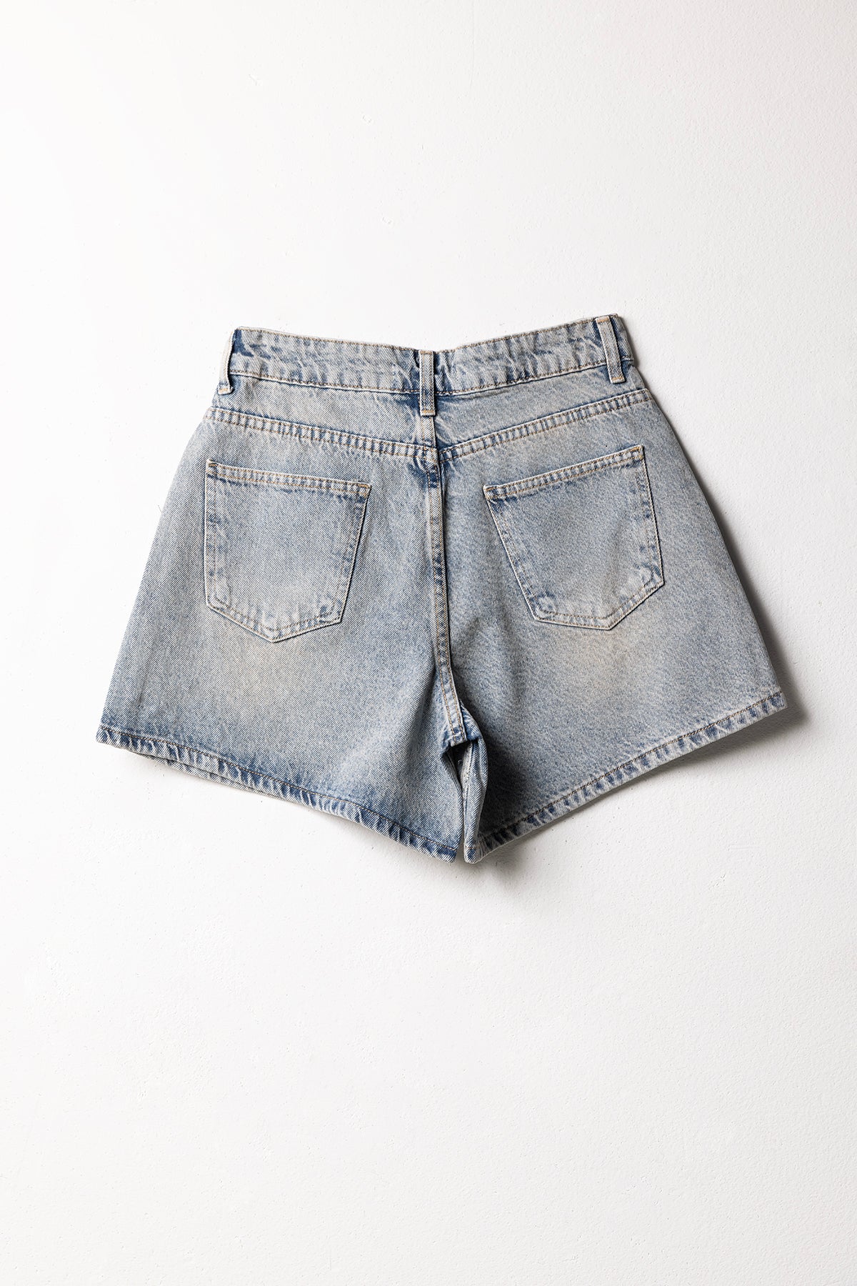 TAŞLI DENIM ŞORT