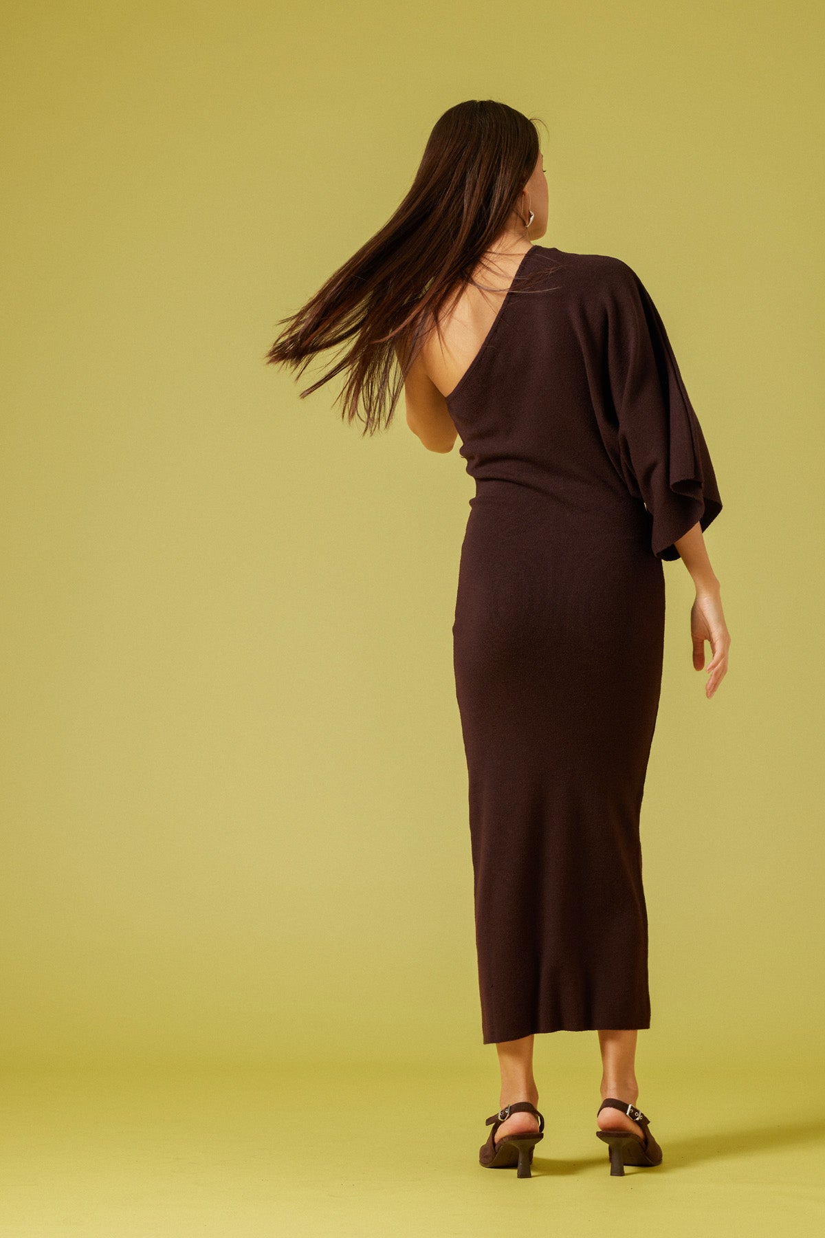 TEK OMUZ TRİKO ELBİSE