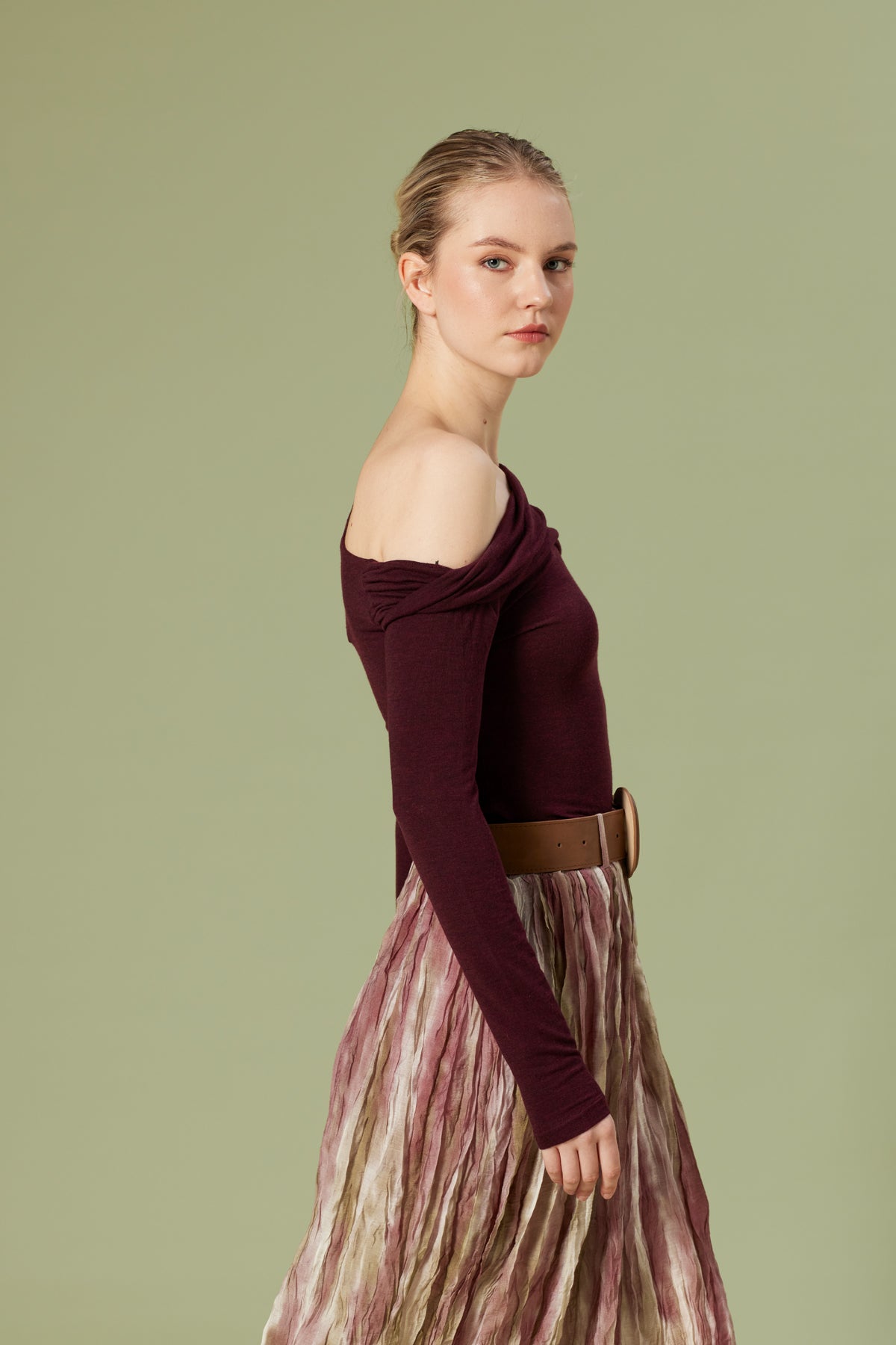 ULTRALIGHT KUMAŞ ASİMETRİK YAKA TOP