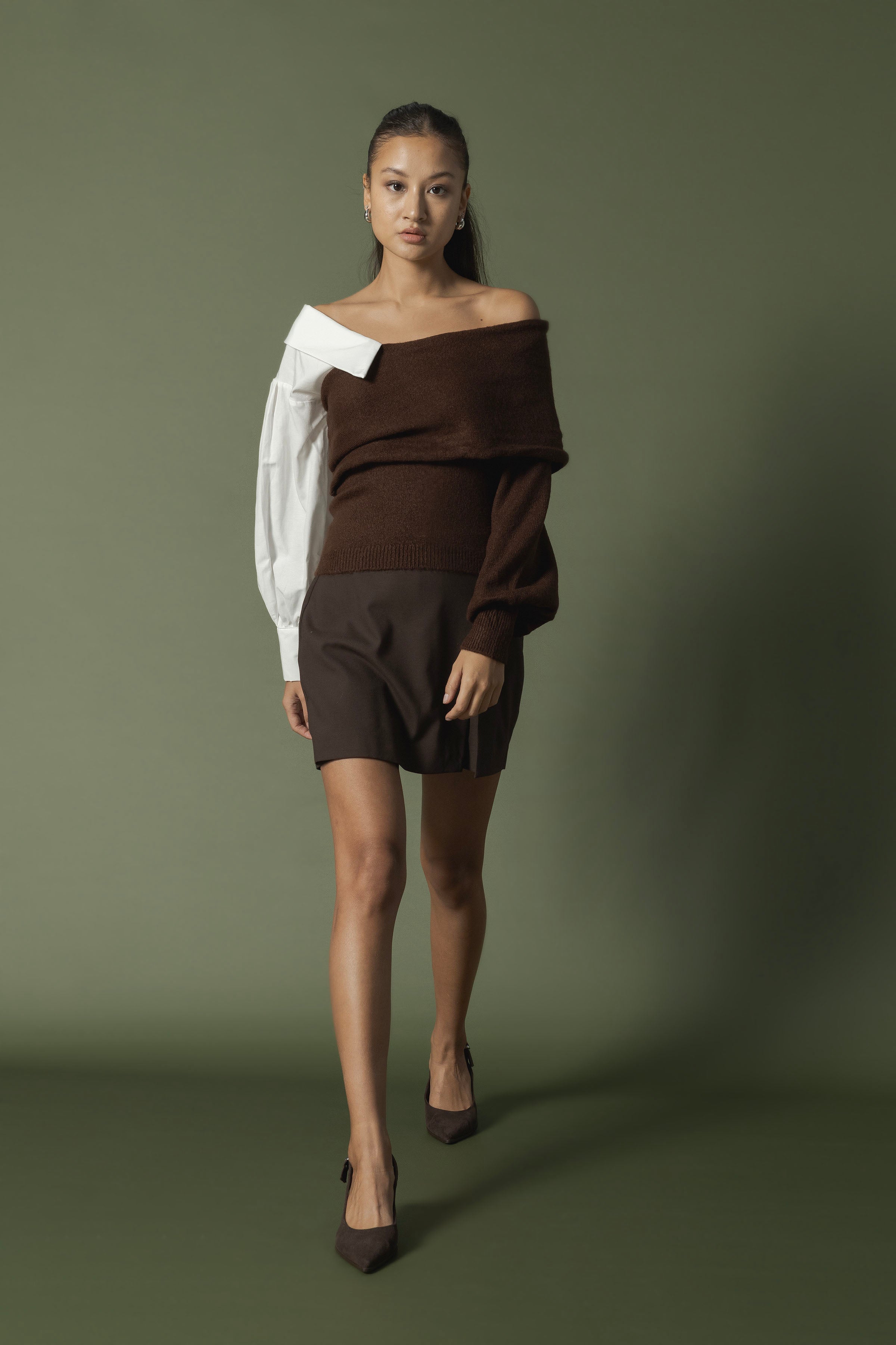 YAKA DETAYLI TRİKO KAZAK