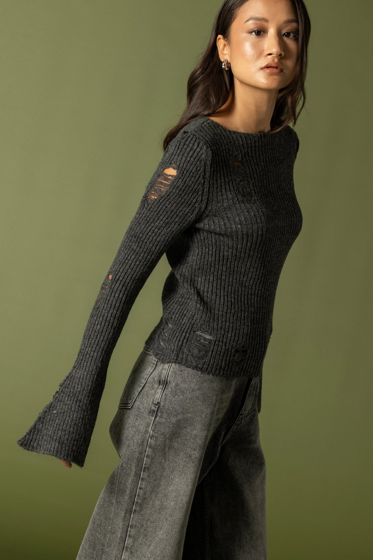 YIRTIK DETAYLI TRİKO KAZAK