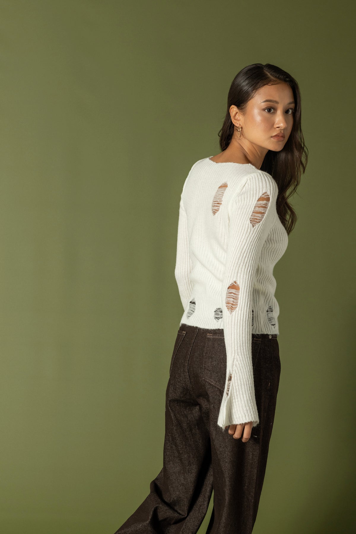 YIRTIK DETAYLI TRİKO KAZAK