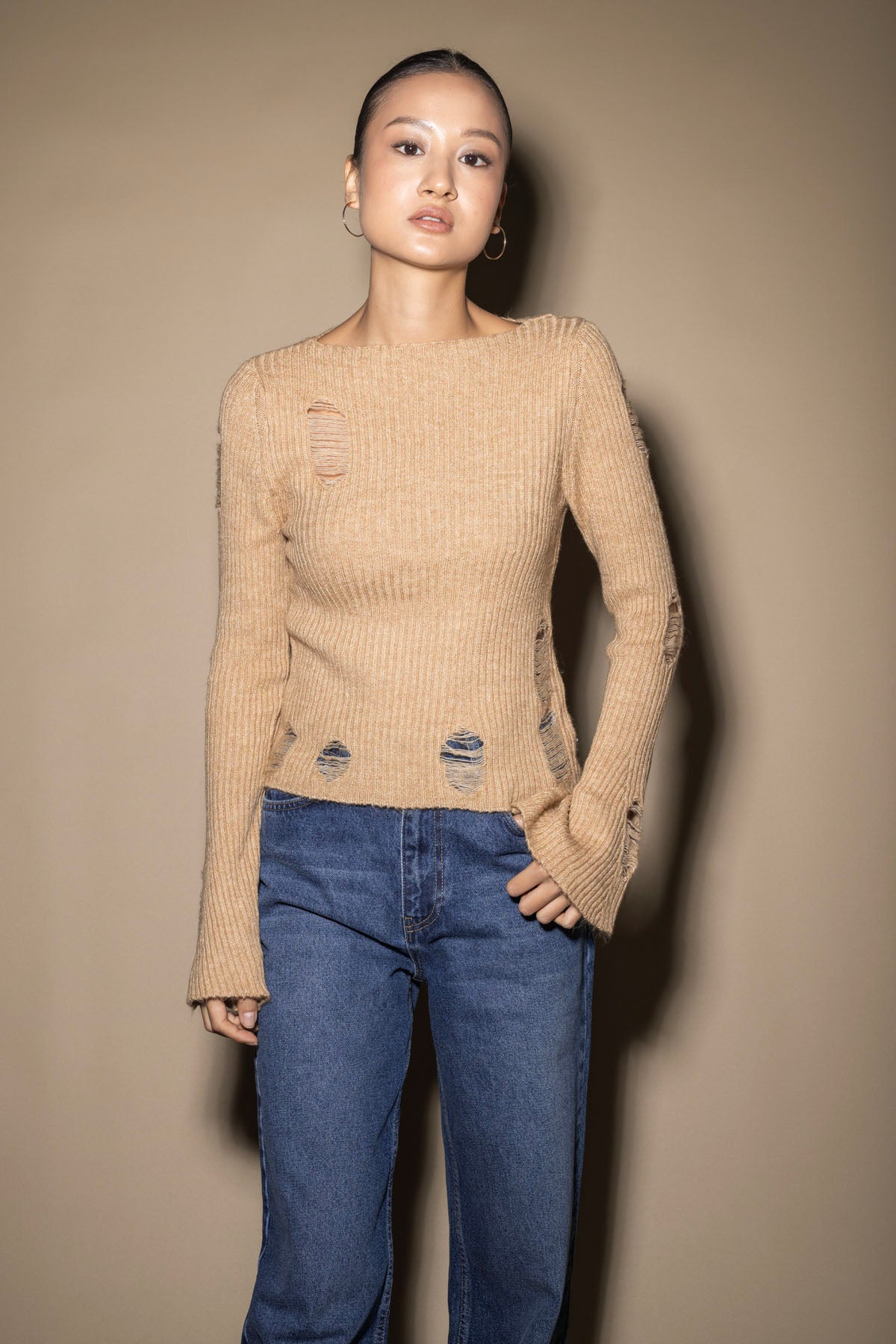 YIRTIK DETAYLI TRİKO KAZAK