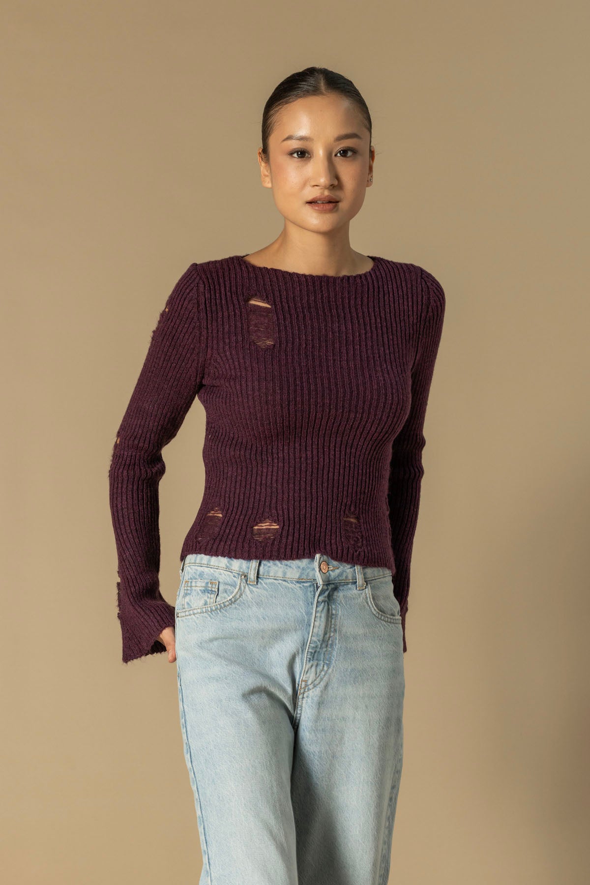 YIRTIK DETAYLI TRİKO KAZAK