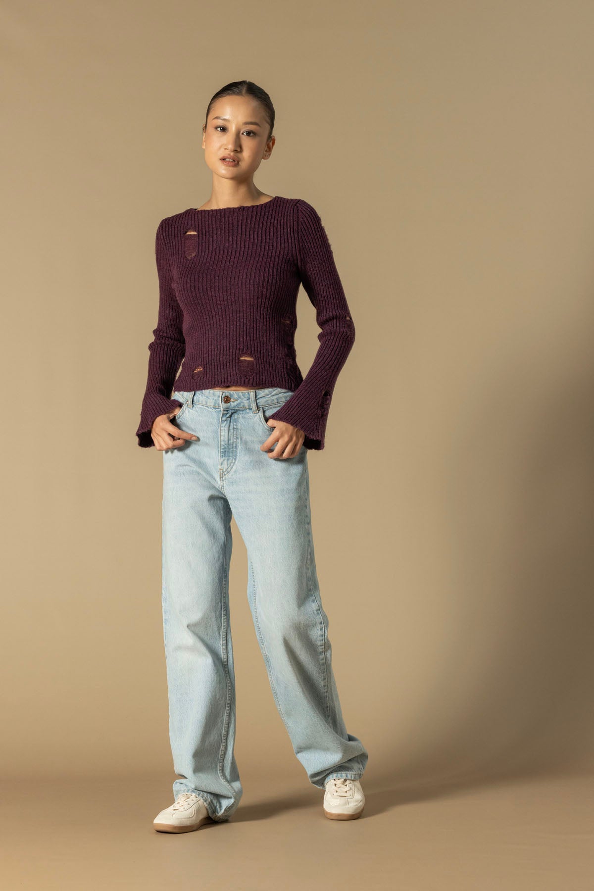 YIRTIK DETAYLI TRİKO KAZAK