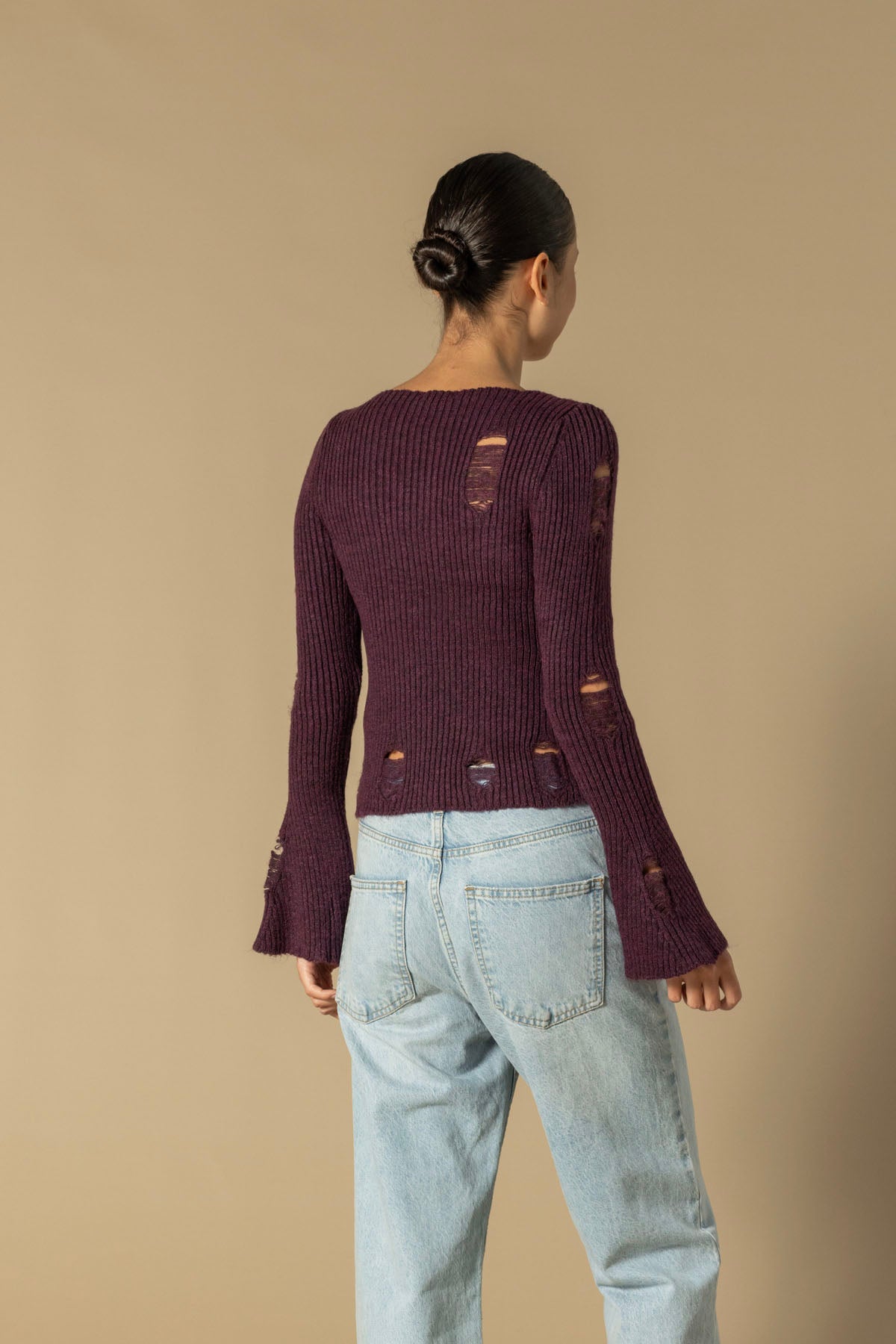 YIRTIK DETAYLI TRİKO KAZAK