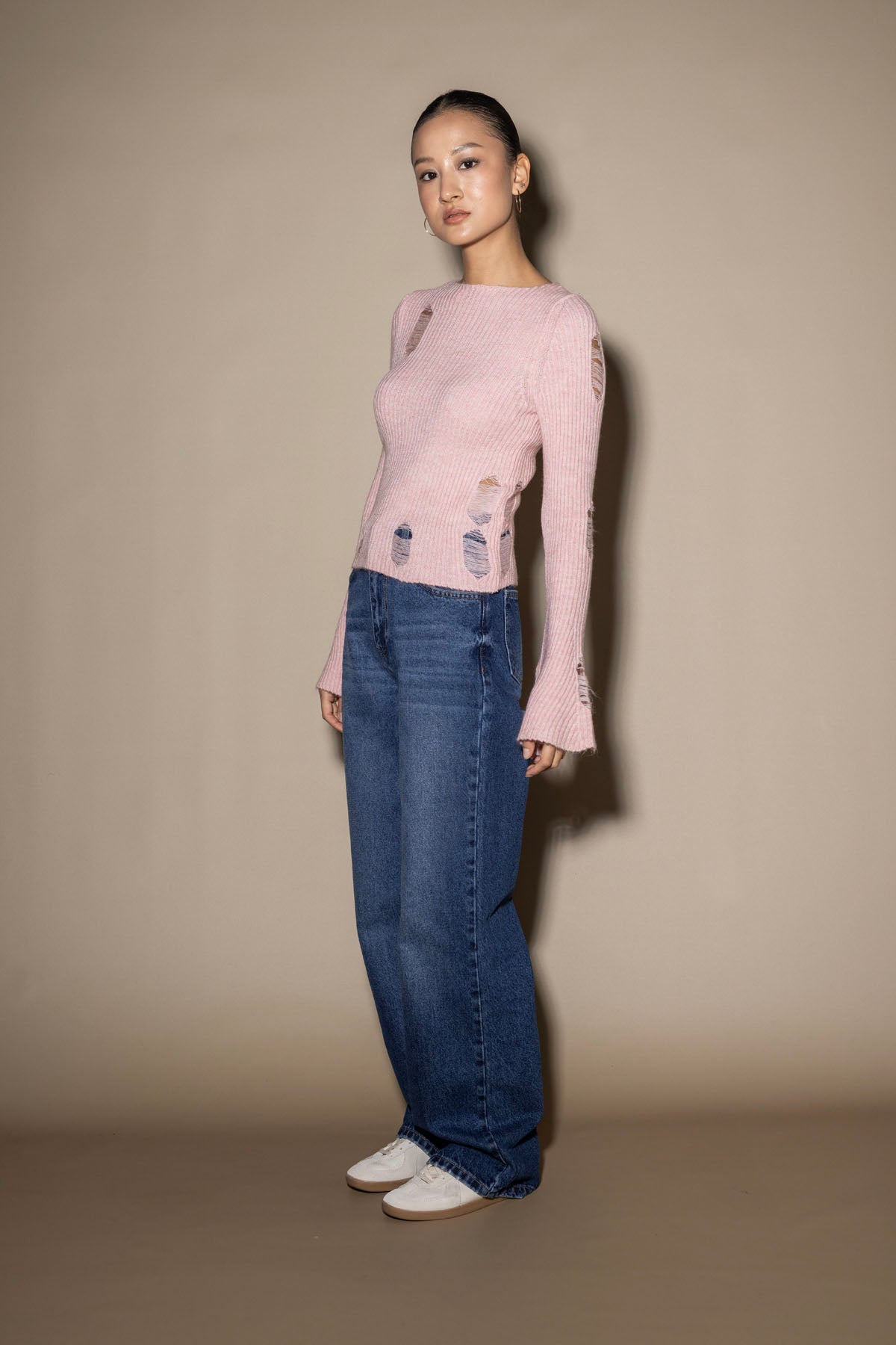 YIRTIK DETAYLI TRİKO KAZAK