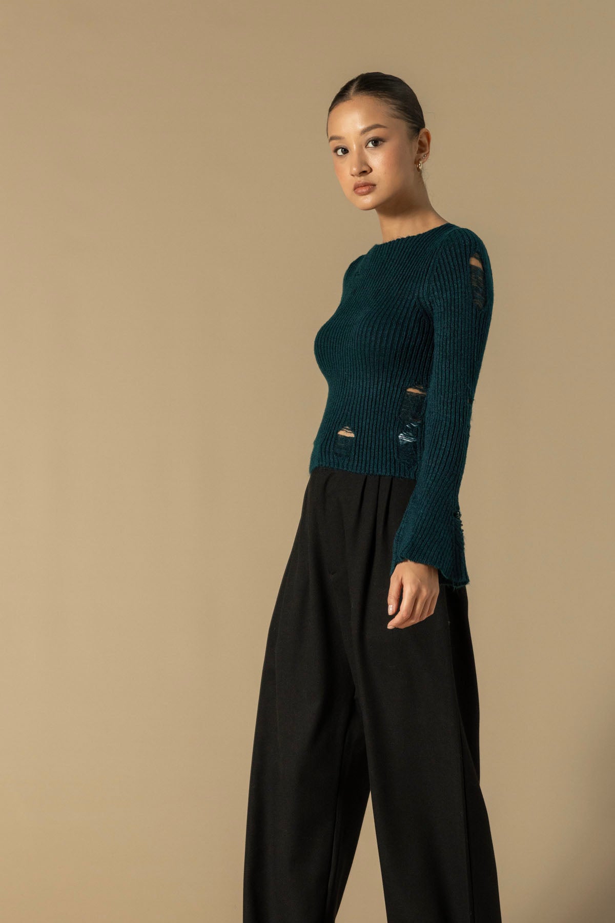 YIRTIK DETAYLI TRİKO KAZAK