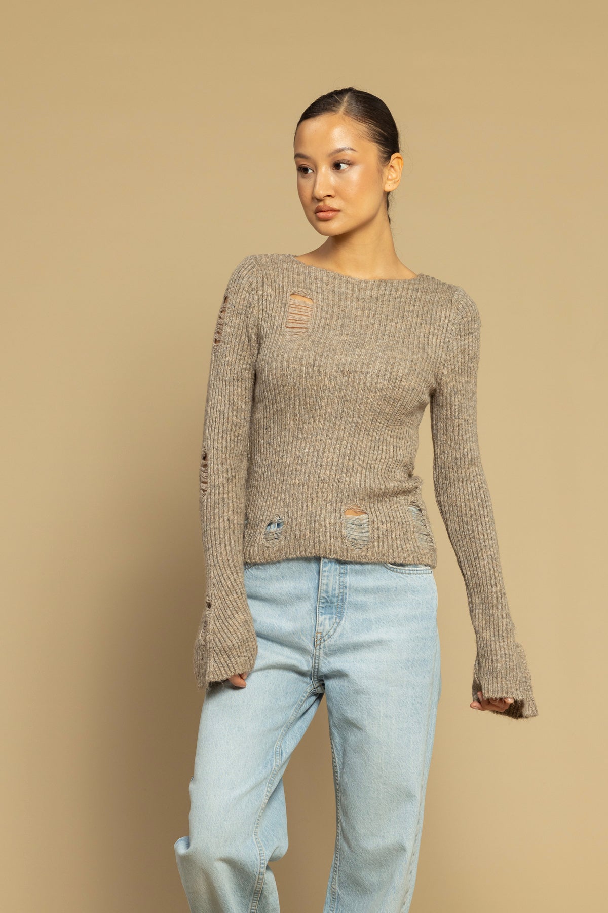 YIRTIK DETAYLI TRİKO KAZAK