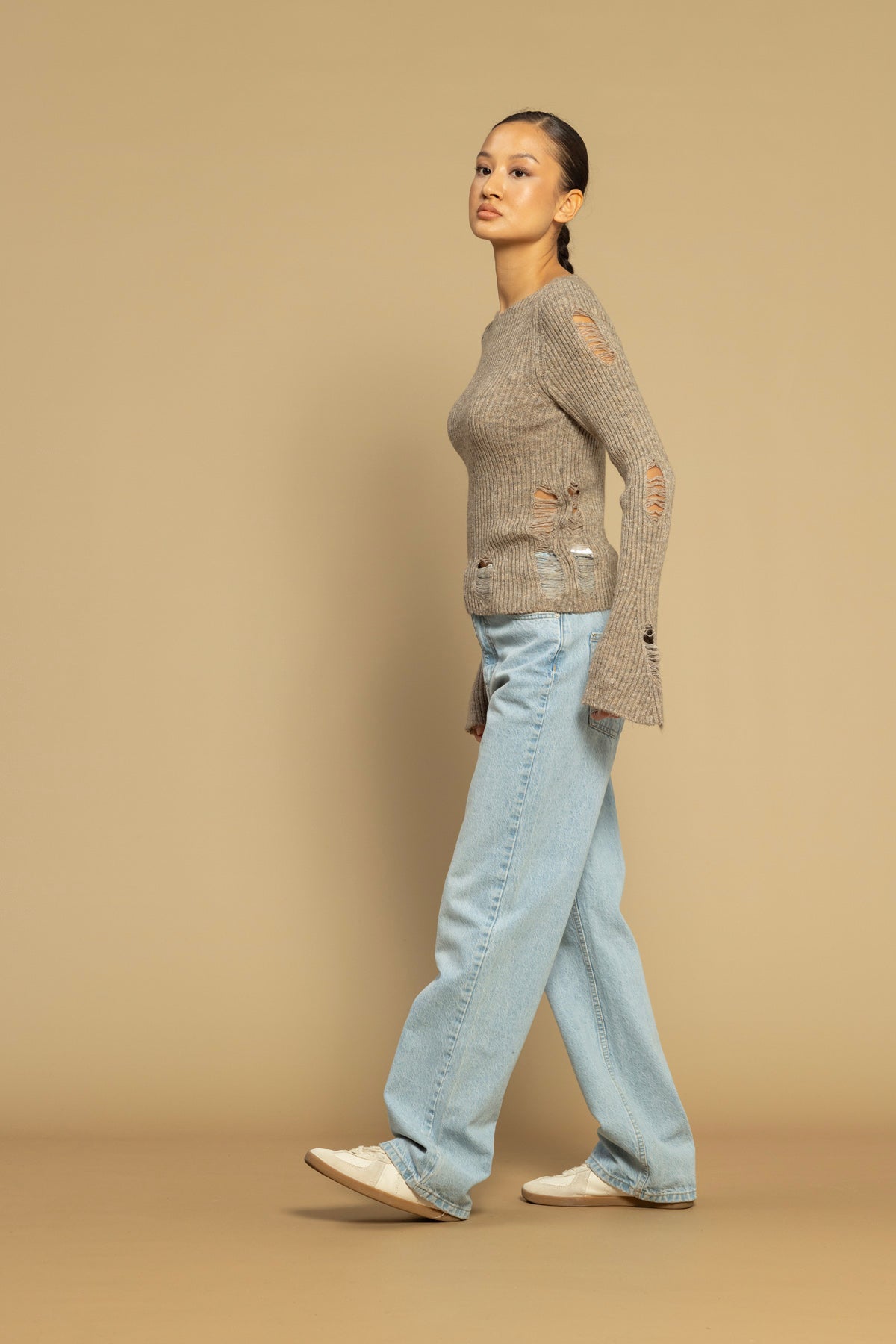 YIRTIK DETAYLI TRİKO KAZAK