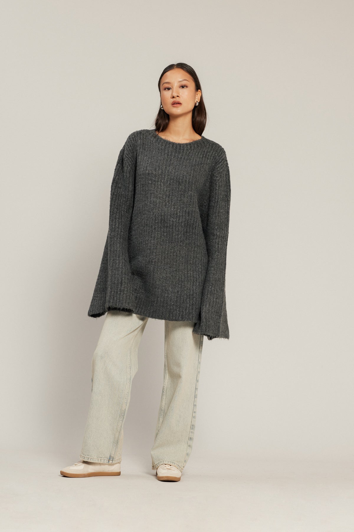 YIRTMAÇLI OVERSIZE TRİKO KAZAK