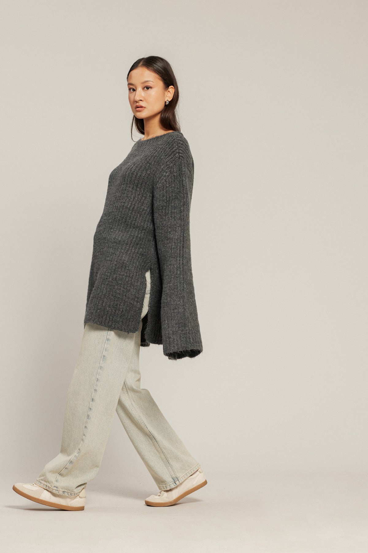 YIRTMAÇLI OVERSIZE TRİKO KAZAK