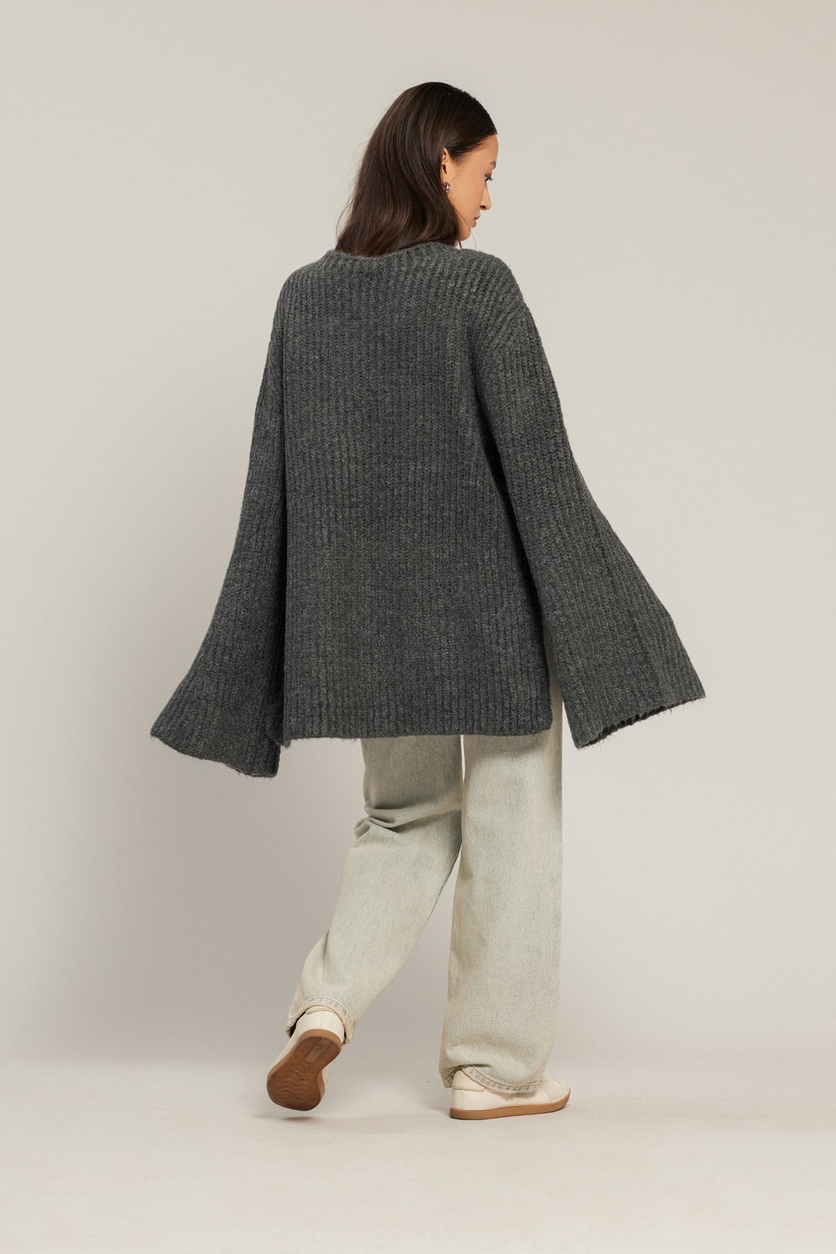 YIRTMAÇLI OVERSIZE TRİKO KAZAK