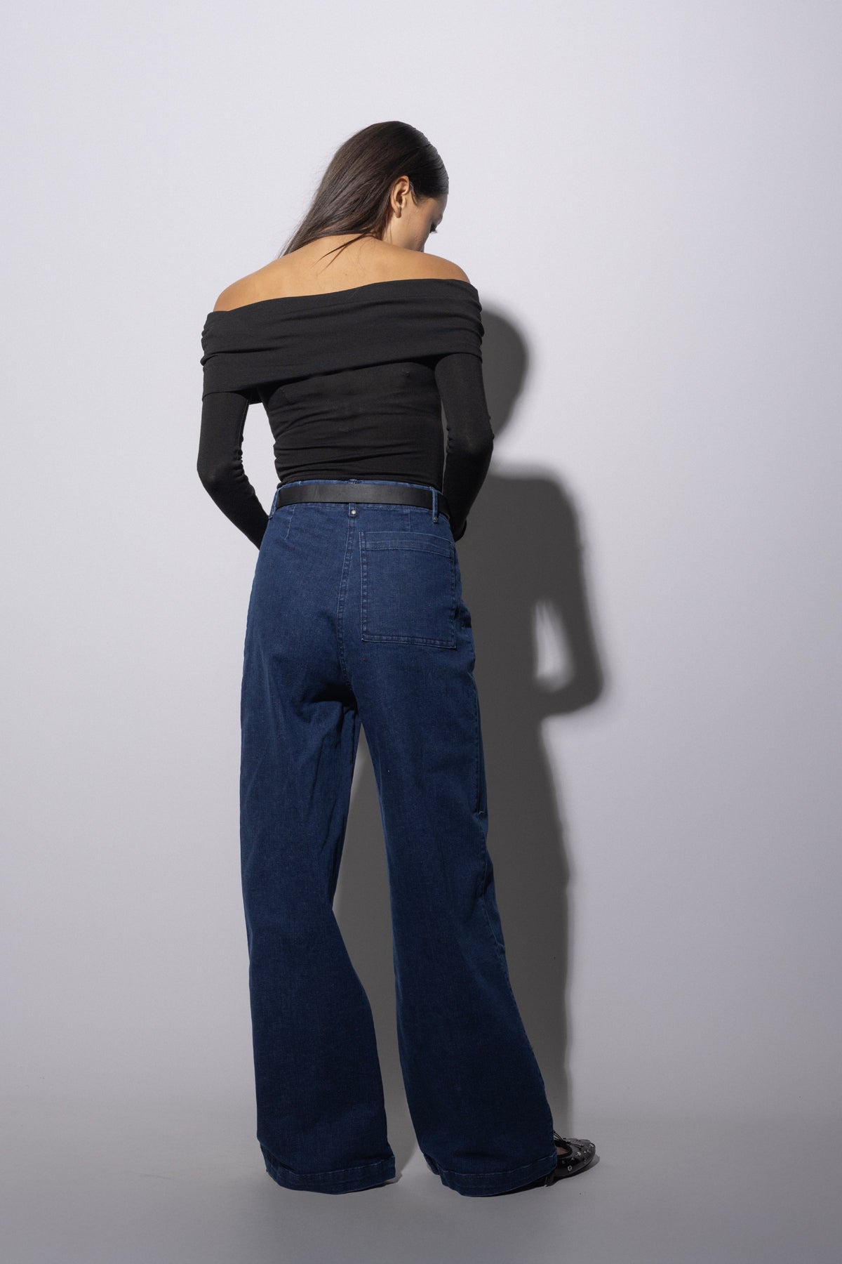 YÜKSEK BEL DİKİŞ DETAYLI DENIM PANTOLON