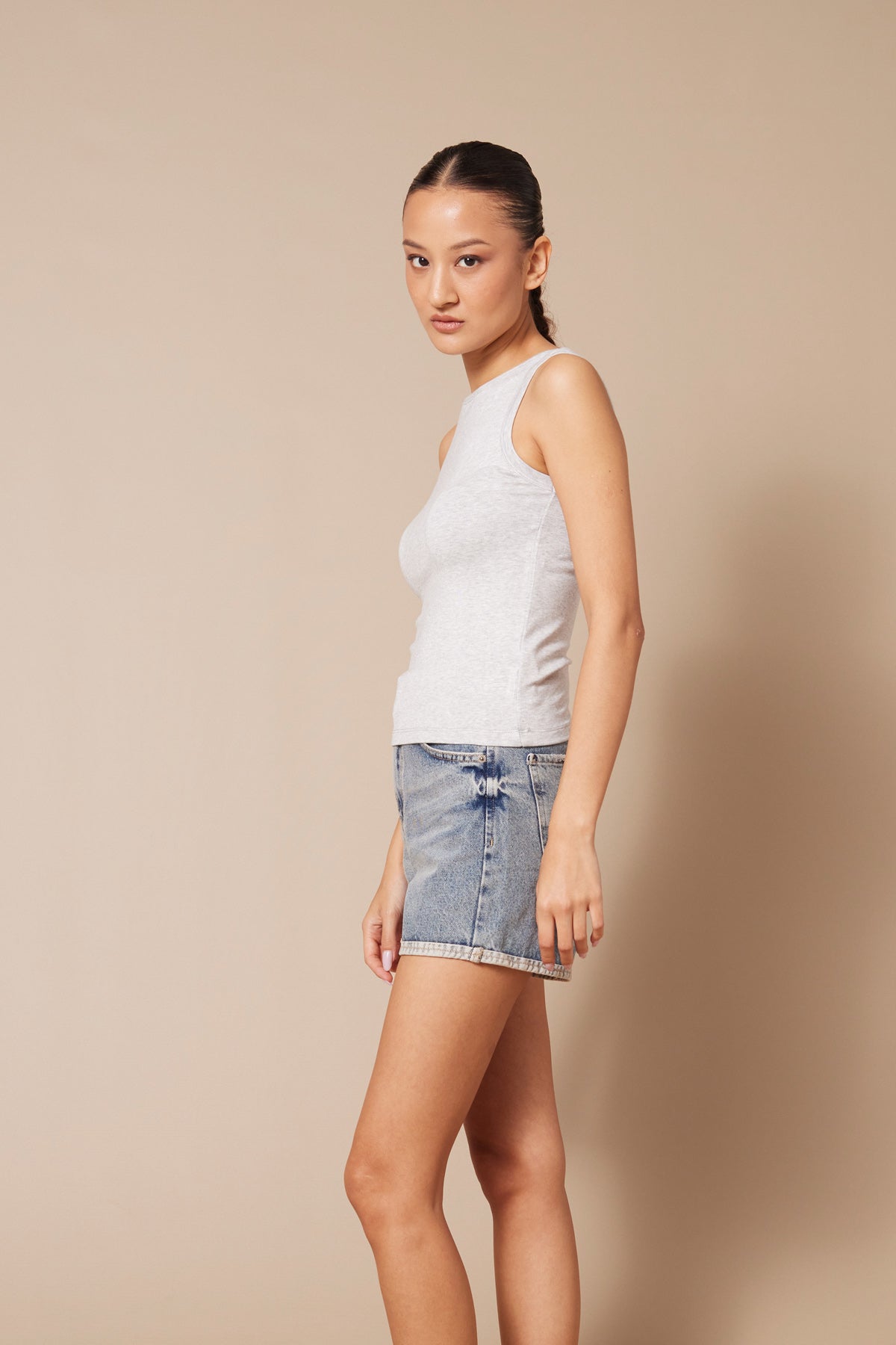 YUMUŞAK DOKULU HALTER TOP